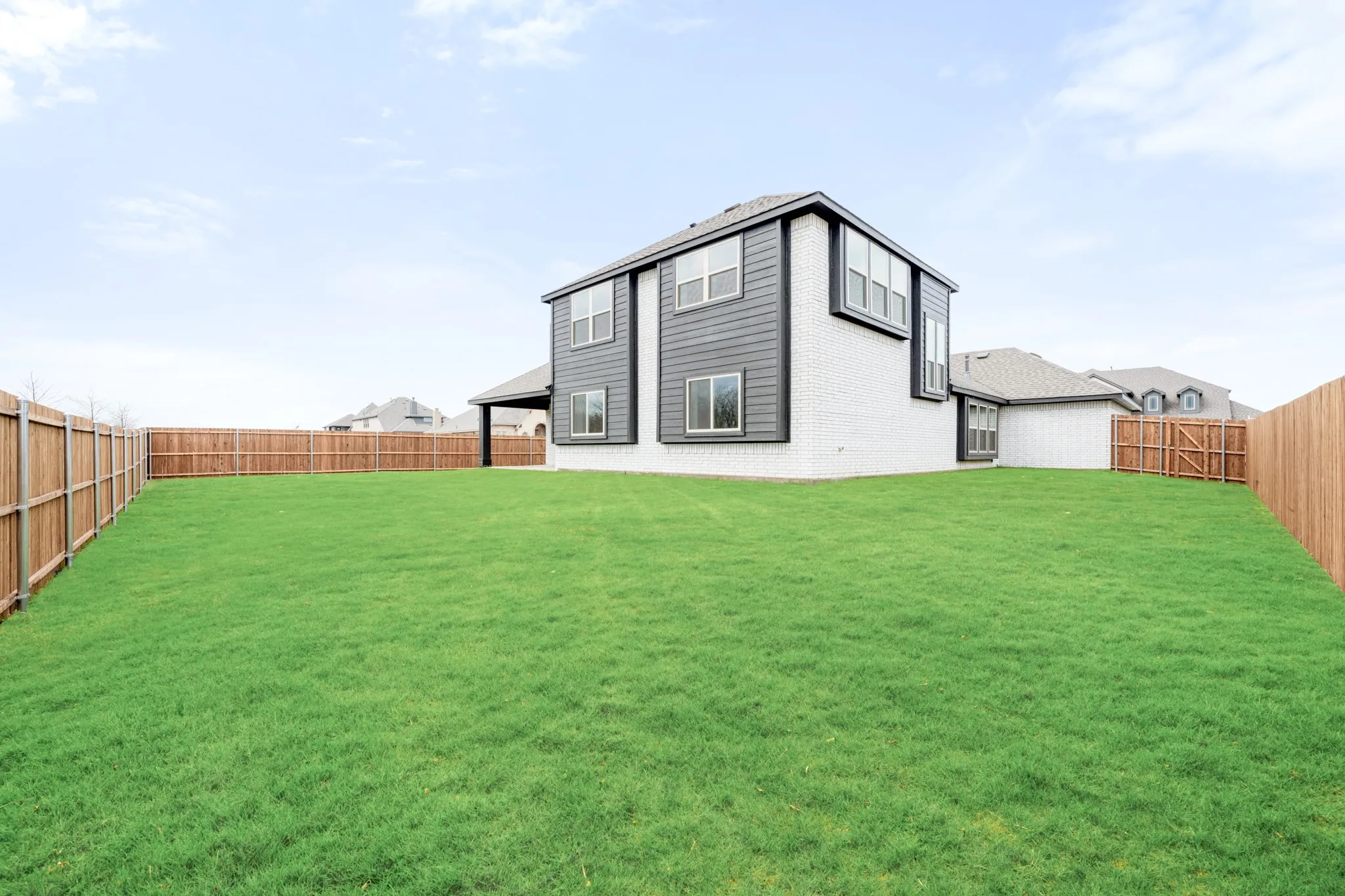 Single Family Residence For Sale in Collin County , 909 Willowbanks Drive, Josephine, Texas 75173, 4 Bedroom, 3 Bathroom, 3 Garage spaces, 2,759 Sqft, built in 2025, New Construction - Complete, mls#21161698, Real Estate Agent in Josephine, Homes For Sale in Collin county, Homes For Sale in Josephine, Realtor in Josephine Texas, Real Estate Brokerage Independent Realty Texas, Luminita Cordes Realtor