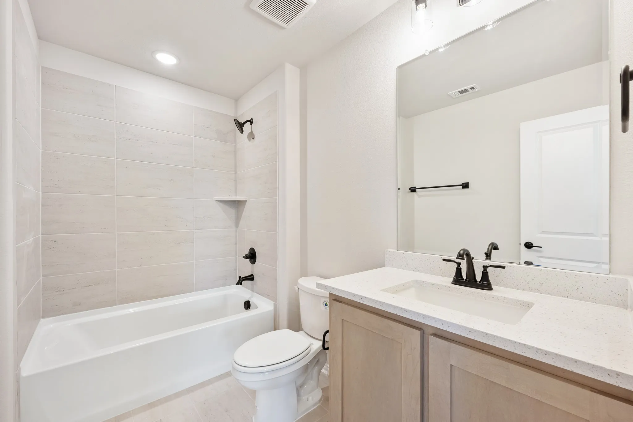 Single Family Residence For Sale in Collin County , 909 Willowbanks Drive, Josephine, Texas 75173, 4 Bedroom, 3 Bathroom, 3 Garage spaces, 2,759 Sqft, built in 2025, New Construction - Complete, mls#21161698, Real Estate Agent in Josephine, Homes For Sale in Collin county, Homes For Sale in Josephine, Realtor in Josephine Texas, Real Estate Brokerage Independent Realty Texas, Luminita Cordes Realtor