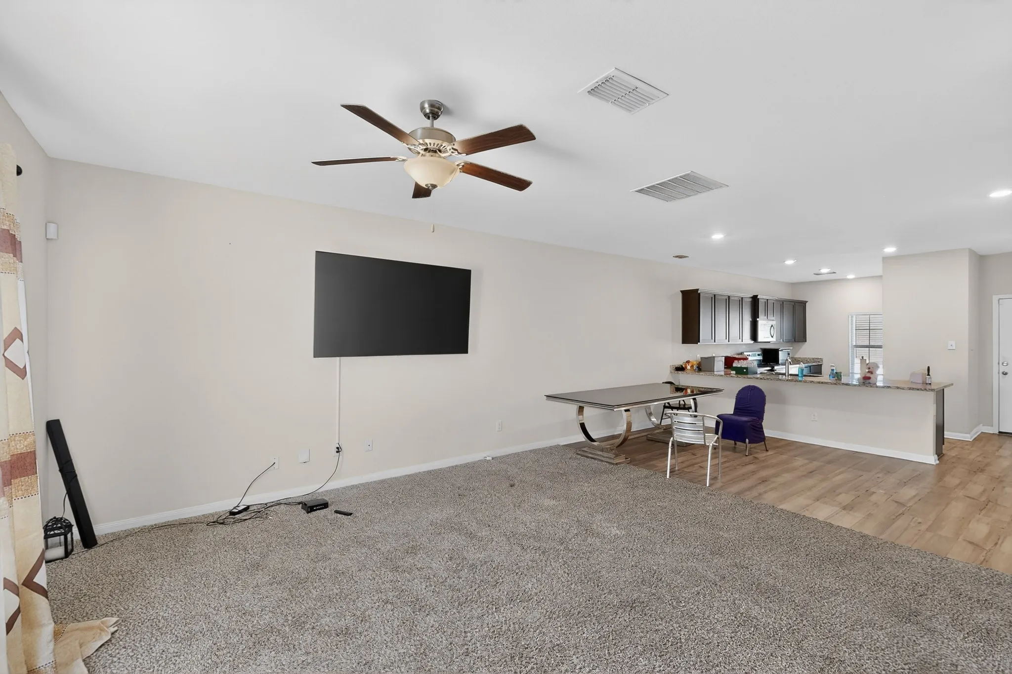 Single Family Residence For Sale in Wise County , 148 Point Rider Road, Newark, Texas 76071, 5 Bedroom, 3 Bathroom, 2 Garage spaces, 2,700 Sqft, built in 2020, Preowned, mls#21114221, Real Estate Agent in Newark, Homes For Sale in Wise county, Homes For Sale in Newark, Realtor in Newark Texas, Real Estate Brokerage Independent Realty Texas, Luminita Cordes Realtor