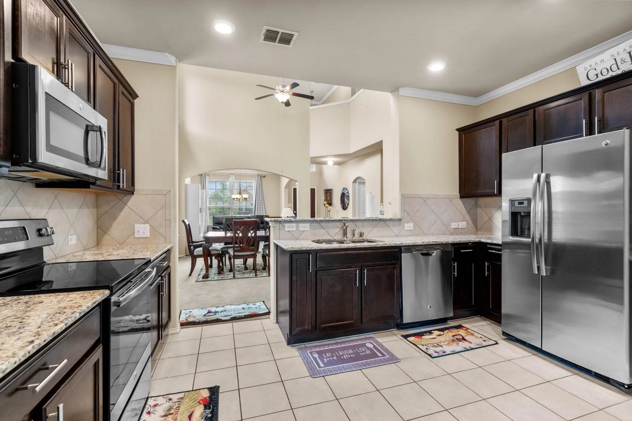 Single Family Residence For Sale in Kaufman County , 3006 Buckthorn Street, Heartland, Texas 75126, 4 Bedroom, 3 Bathroom, 2 Garage spaces, 2,204 Sqft, built in 2016, Price $285,000, mls#21161288, Real Estate Agent in Heartland, Homes For Sale in Kaufman county, Homes For Sale in Heartland, Realtor in Heartland Texas, Real Estate Brokerage Independent Realty Texas, Luminita Cordes Realtor