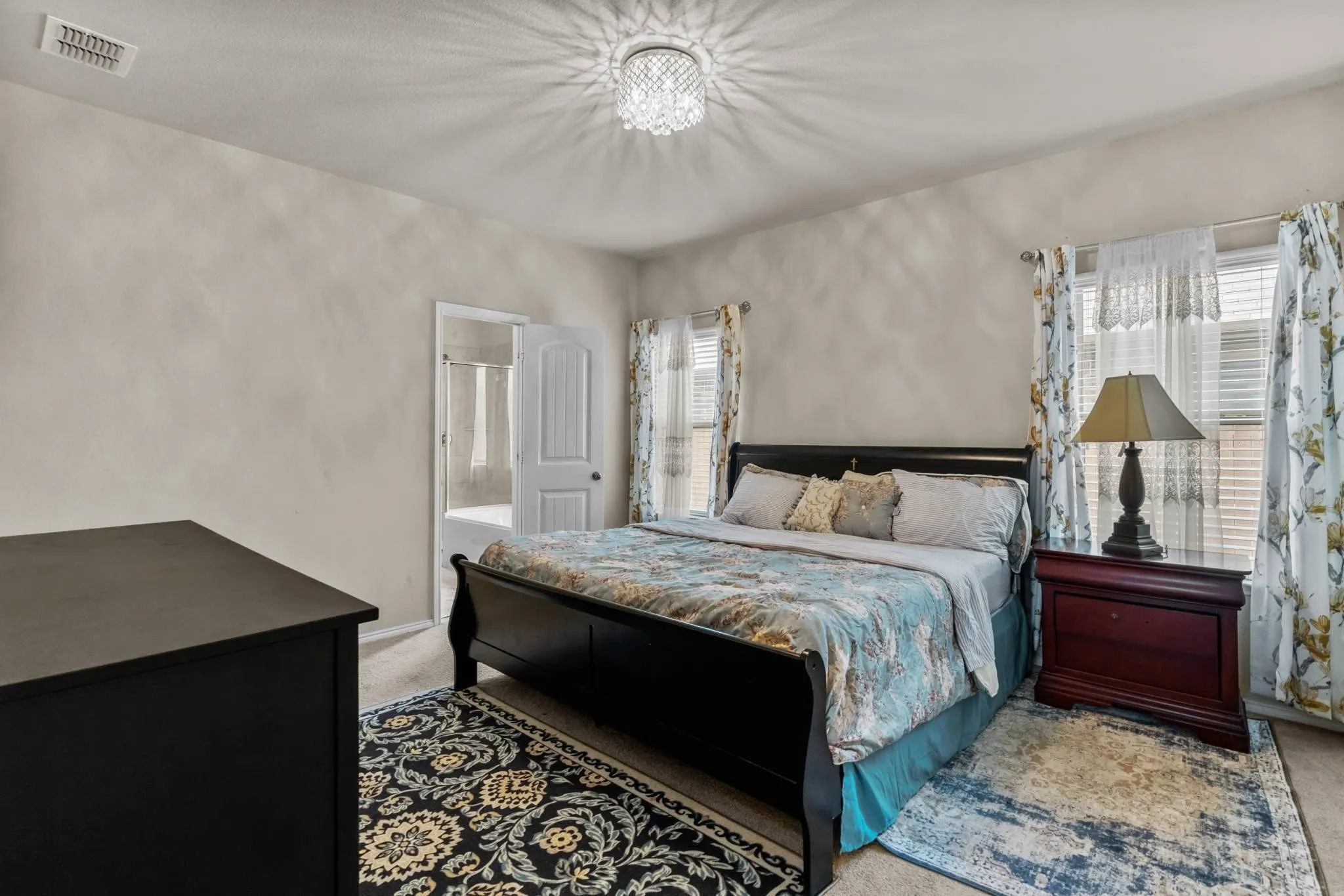 Single Family Residence For Sale in Kaufman County , 3006 Buckthorn Street, Heartland, Texas 75126, 4 Bedroom, 3 Bathroom, 2 Garage spaces, 2,204 Sqft, built in 2016, Price $285,000, mls#21161288, Real Estate Agent in Heartland, Homes For Sale in Kaufman county, Homes For Sale in Heartland, Realtor in Heartland Texas, Real Estate Brokerage Independent Realty Texas, Luminita Cordes Realtor