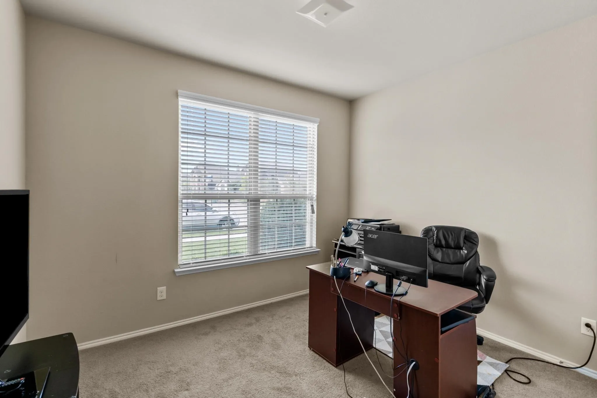 Single Family Residence For Sale in Kaufman County , 3006 Buckthorn Street, Heartland, Texas 75126, 4 Bedroom, 3 Bathroom, 2 Garage spaces, 2,204 Sqft, built in 2016, Price $285,000, mls#21161288, Real Estate Agent in Heartland, Homes For Sale in Kaufman county, Homes For Sale in Heartland, Realtor in Heartland Texas, Real Estate Brokerage Independent Realty Texas, Luminita Cordes Realtor