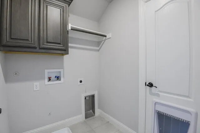 Aaaannd here is the other one - a laundry room UPstairs too!  No kidding!