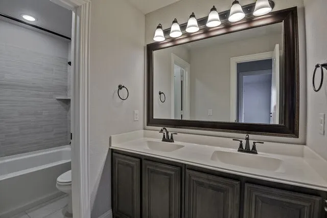 Even the kids are stylin' in the hallway bathroom - complete with a privacy door.