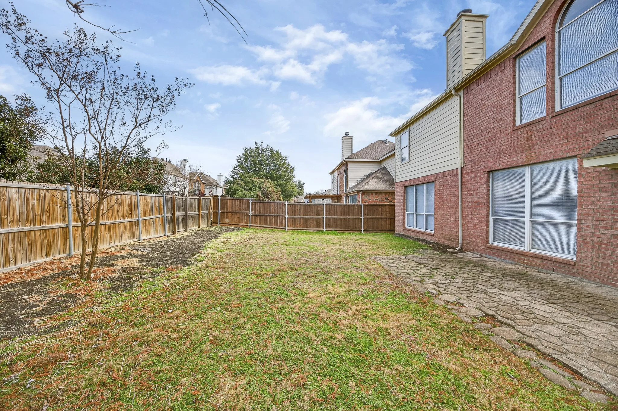 Single Family Residence For Sale in Collin County , 6116 Berkshire Road, Mc Kinney, Texas 75072, 4 Bedroom, 3 Bathroom, 2 Garage spaces, 2,403 Sqft, built in 2000, mls#21158097, Real Estate Agent in Mc Kinney, Homes For Sale in Collin county, Homes For Sale in Mc Kinney, Realtor in Mc Kinney Texas, Real Estate Brokerage Independent Realty Texas, Luminita Cordes Realtor