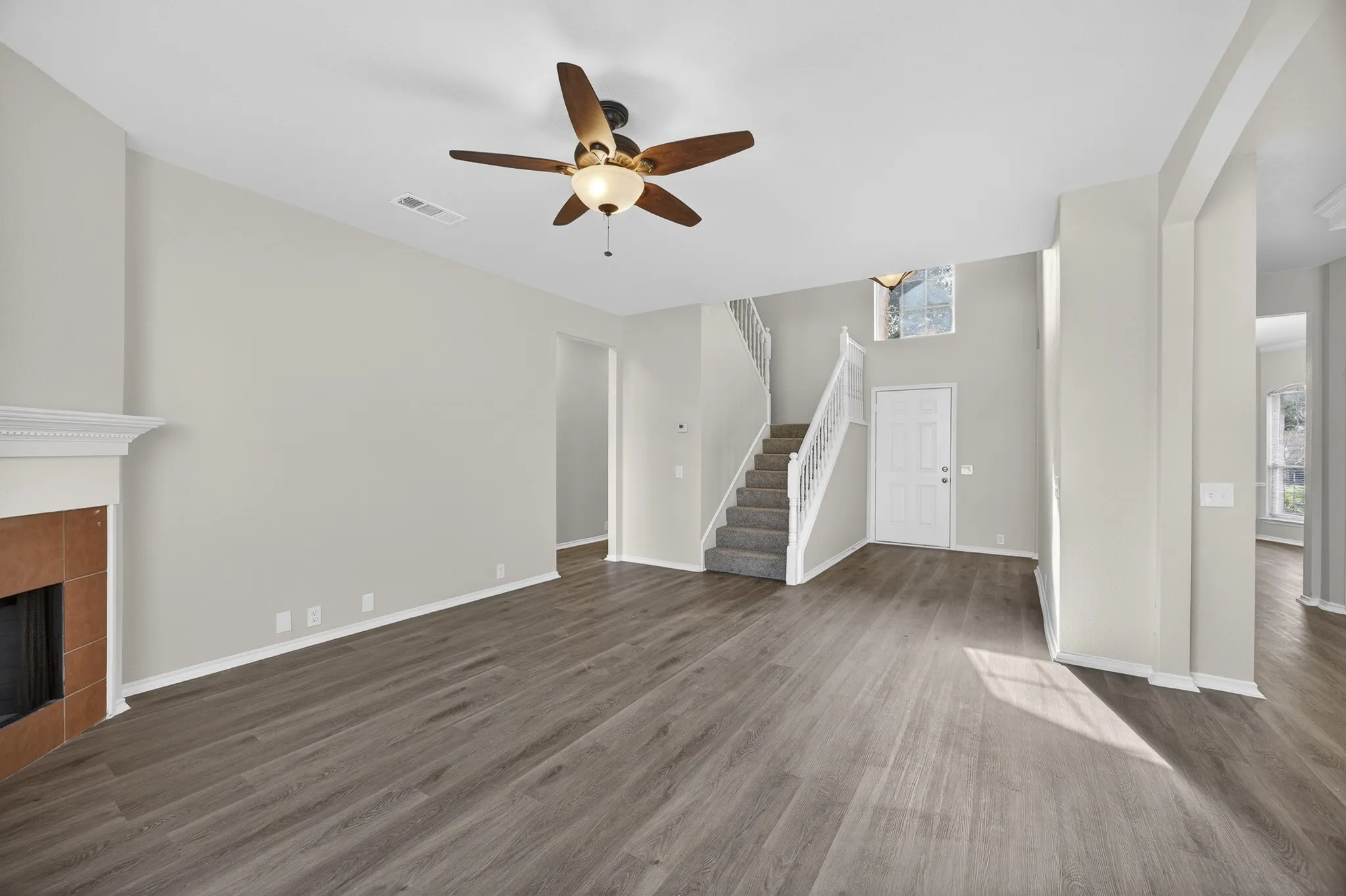 Single Family Residence For Sale in Collin County , 6116 Berkshire Road, Mc Kinney, Texas 75072, 4 Bedroom, 3 Bathroom, 2 Garage spaces, 2,403 Sqft, built in 2000, mls#21158097, Real Estate Agent in Mc Kinney, Homes For Sale in Collin county, Homes For Sale in Mc Kinney, Realtor in Mc Kinney Texas, Real Estate Brokerage Independent Realty Texas, Luminita Cordes Realtor