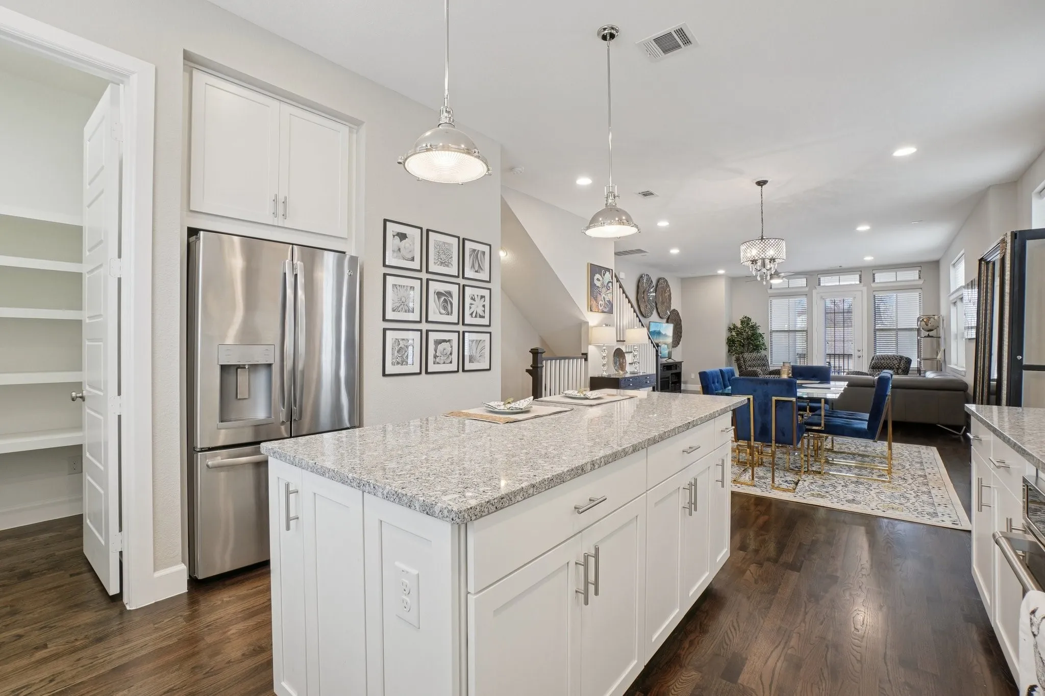Townhouse For Sale in Dallas County , 4200 Boyer Place, Dallas, Texas 75219, 3 Bedrooms, 4 Bathrooms, 2 Garage spaces, 2,279 Sqft, built in 2017, Preowned, Price $725,000, mls#21161736, Real Estate Agent in Dallas, Homes For Sale in Dallas county, Homes For Sale in Dallas, Realtor in Dallas Texas, Real Estate Brokerage Independent Realty Texas, Luminita Cordes Realtor