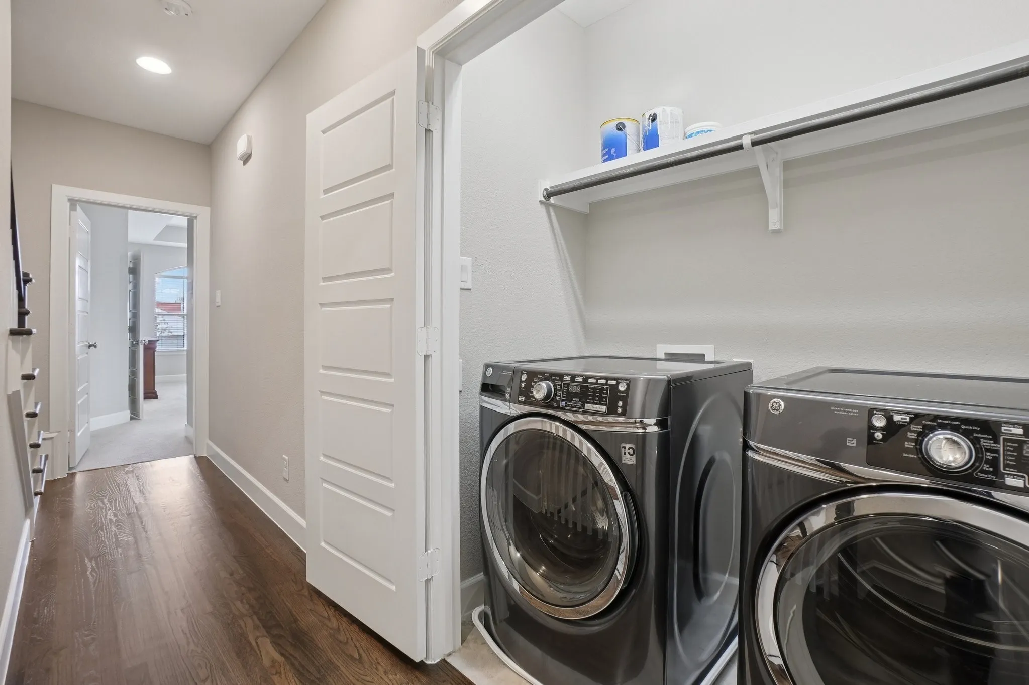 Townhouse For Sale in Dallas County , 4200 Boyer Place, Dallas, Texas 75219, 3 Bedrooms, 4 Bathrooms, 2 Garage spaces, 2,279 Sqft, built in 2017, Preowned, Price $725,000, mls#21161736, Real Estate Agent in Dallas, Homes For Sale in Dallas county, Homes For Sale in Dallas, Realtor in Dallas Texas, Real Estate Brokerage Independent Realty Texas, Luminita Cordes Realtor
