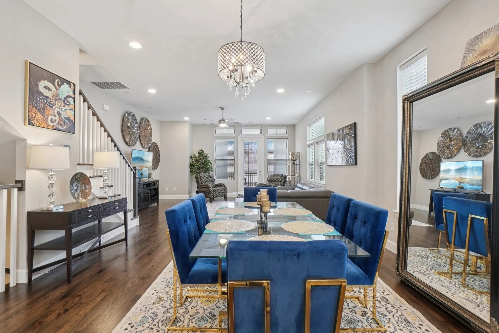 Townhouse For Sale in Dallas County , 4200 Boyer Place, Dallas, Texas 75219, 3 Bedrooms, 4 Bathrooms, 2 Garage spaces, 2,279 Sqft, built in 2017, Preowned, Price $725,000, mls#21161736, Real Estate Agent in Dallas, Homes For Sale in Dallas county, Homes For Sale in Dallas, Realtor in Dallas Texas, Real Estate Brokerage Independent Realty Texas, Luminita Cordes Realtor