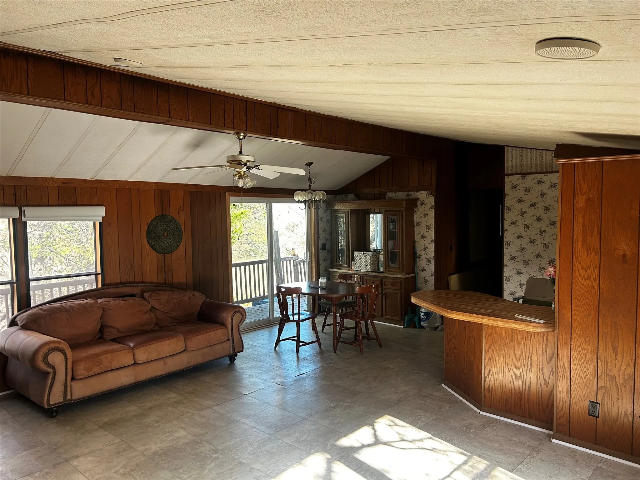 Unimproved Land For Sale in Montague County , 194 Lakeview Court, Sunset, Texas 76270, 0, 0, Garage spaces, 0 Sqft, built in 0, mls#21161860, Real Estate Agent in Sunset, Homes For Sale in Montague county, Homes For Sale in Sunset, Realtor in Sunset Texas, Real Estate Brokerage Independent Realty Texas, Luminita Cordes Realtor