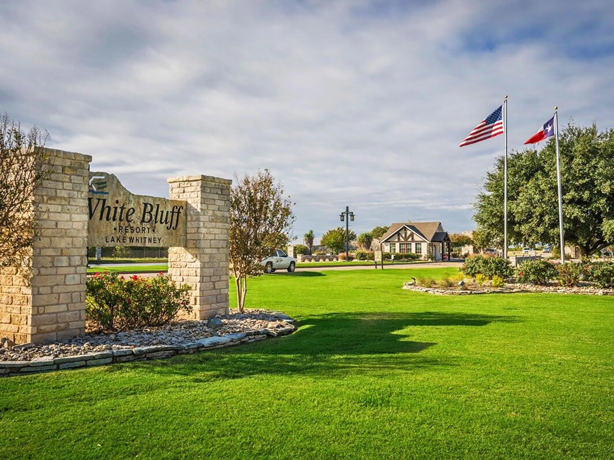 Unimproved Land For Sale in Hill County , 11015 Juniper Drive, Whitney, Texas 76692, 0, 0, Garage spaces, 0 Sqft, built in 0, Price $10,001, mls#21161928, Real Estate Agent in Whitney, Homes For Sale in Hill county, Homes For Sale in Whitney, Realtor in Whitney Texas, Real Estate Brokerage Independent Realty Texas, Luminita Cordes Realtor