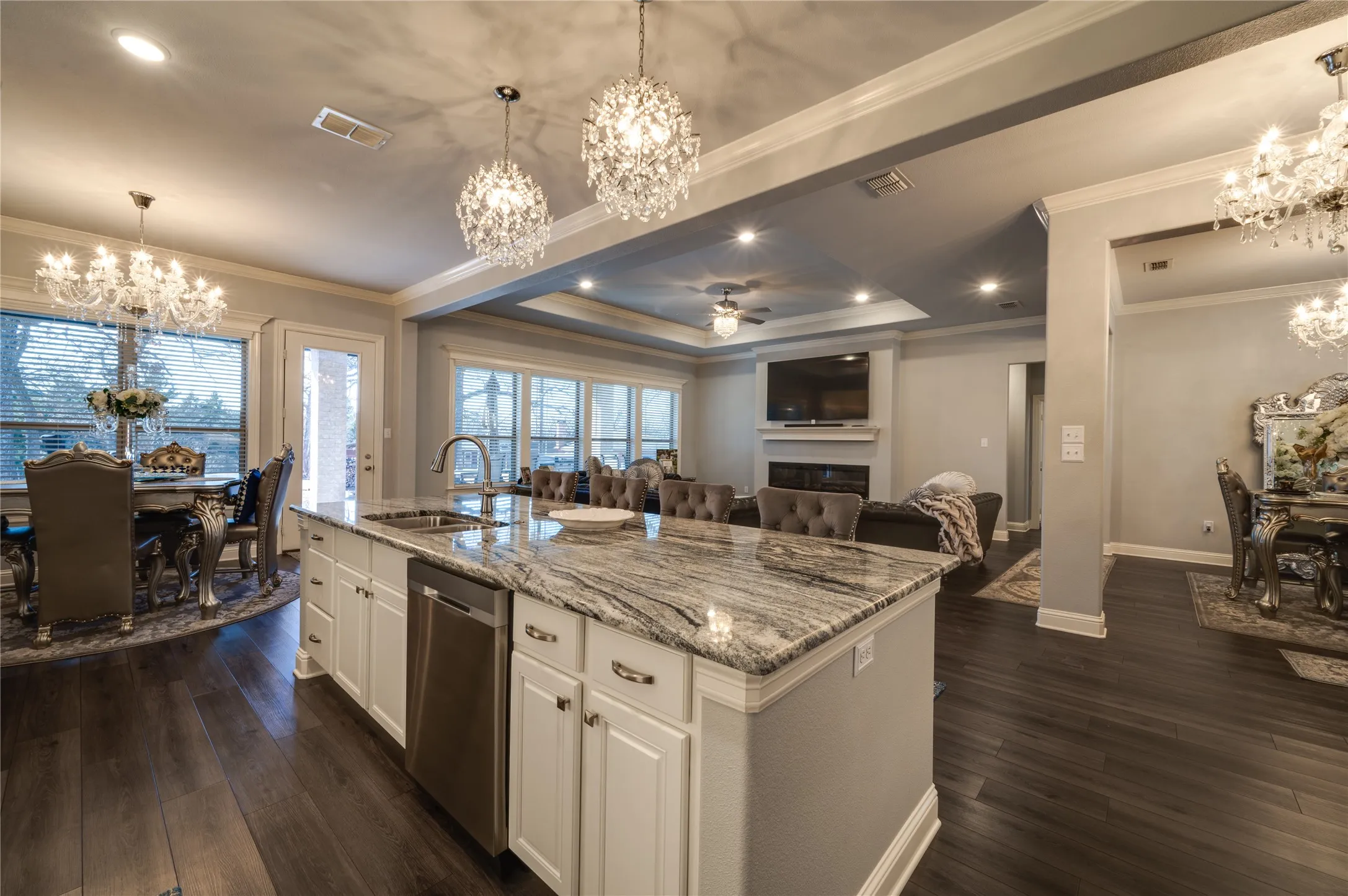 Chefs' kitchen overlooking the living area, ideal for effortless entertaining and gatherings.
