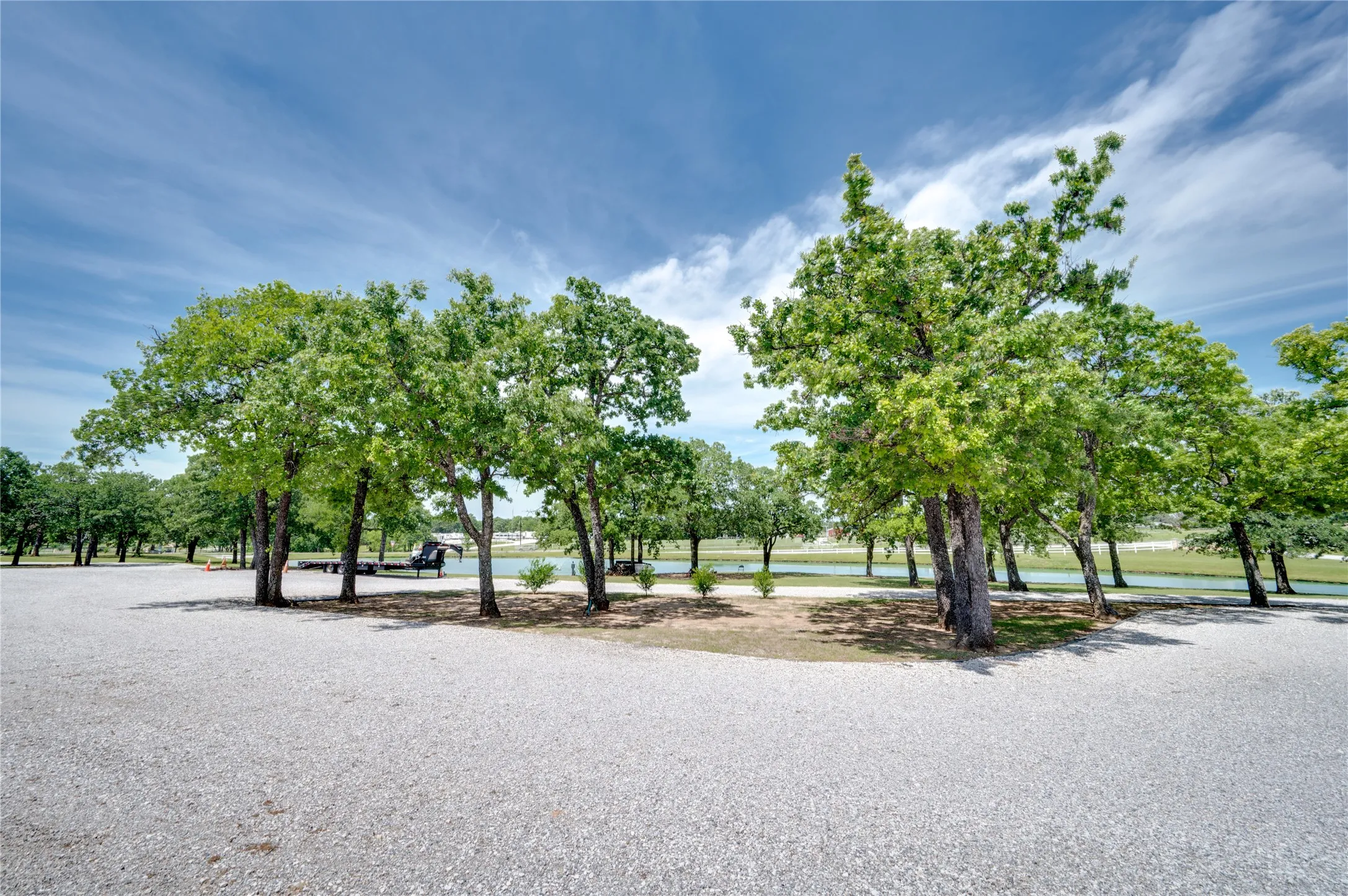 Single Family Residence For Sale in Cooke County , 11776 E US Highway 82, Whitesboro, Texas 76273, 3 Bedroom, 3 Bathroom, 2 Garage spaces, 2,476 Sqft, built in 2021, Preowned, mls#21157110, Real Estate Agent in Whitesboro, Homes For Sale in Cooke county, Homes For Sale in Whitesboro, Realtor in Whitesboro Texas, Real Estate Brokerage Independent Realty Texas, Luminita Cordes Realtor
