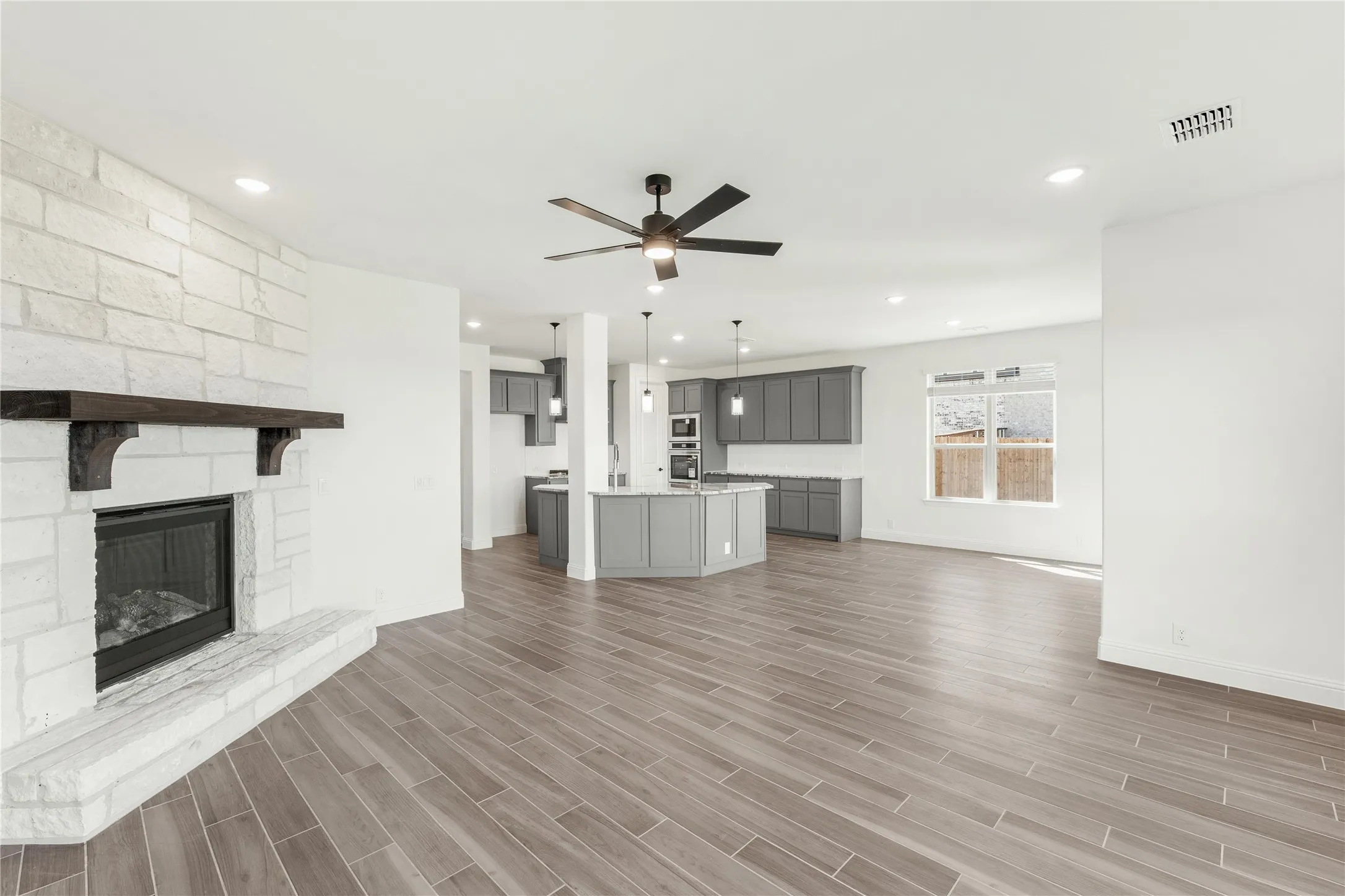 Single Family Residence For Sale in Ellis County , 415 Birkdale Lane, Red Oak, Texas 75154, 5 Bedroom, 4 Bathroom, 2 Garage spaces, 3,261 Sqft, built in 2026, New Construction - Complete, mls#21161809, Real Estate Agent in Red Oak, Homes For Sale in Ellis county, Homes For Sale in Red Oak, Realtor in Red Oak Texas, Real Estate Brokerage Independent Realty Texas, Luminita Cordes Realtor