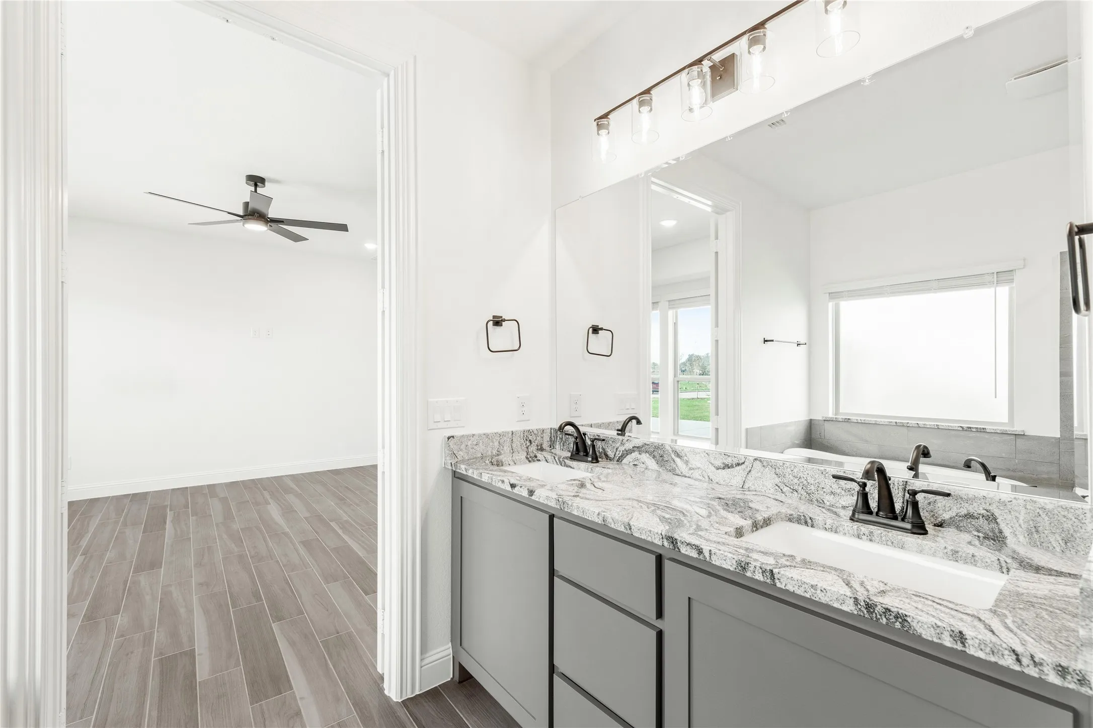 Single Family Residence For Sale in Ellis County , 415 Birkdale Lane, Red Oak, Texas 75154, 5 Bedroom, 4 Bathroom, 2 Garage spaces, 3,261 Sqft, built in 2026, New Construction - Complete, mls#21161809, Real Estate Agent in Red Oak, Homes For Sale in Ellis county, Homes For Sale in Red Oak, Realtor in Red Oak Texas, Real Estate Brokerage Independent Realty Texas, Luminita Cordes Realtor