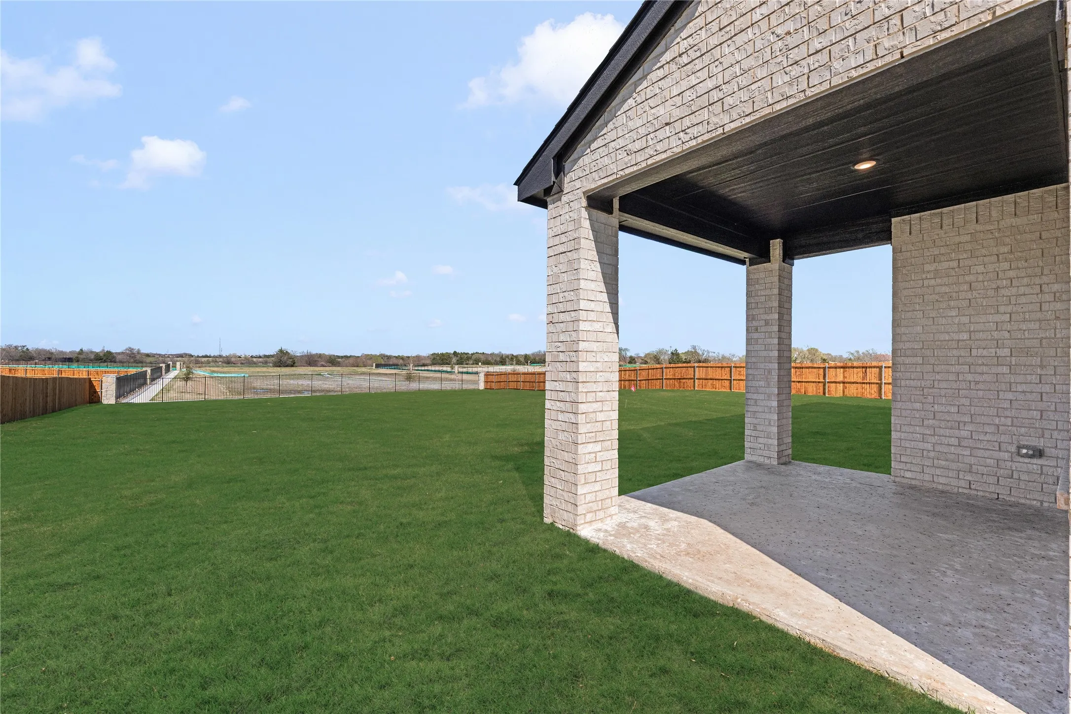 Single Family Residence For Sale in Ellis County , 415 Birkdale Lane, Red Oak, Texas 75154, 5 Bedroom, 4 Bathroom, 2 Garage spaces, 3,261 Sqft, built in 2026, New Construction - Complete, mls#21161809, Real Estate Agent in Red Oak, Homes For Sale in Ellis county, Homes For Sale in Red Oak, Realtor in Red Oak Texas, Real Estate Brokerage Independent Realty Texas, Luminita Cordes Realtor