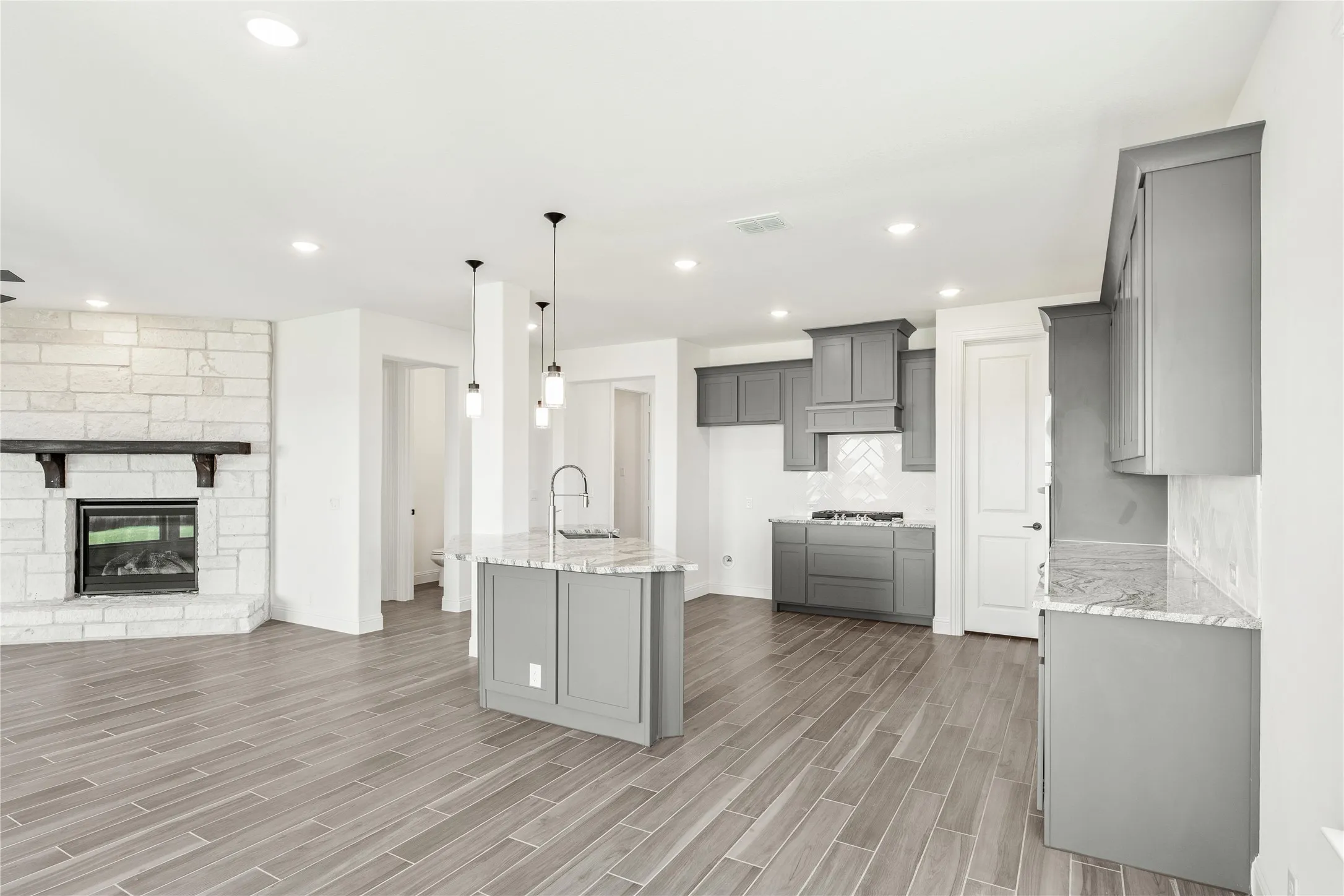 Single Family Residence For Sale in Ellis County , 415 Birkdale Lane, Red Oak, Texas 75154, 5 Bedroom, 4 Bathroom, 2 Garage spaces, 3,261 Sqft, built in 2026, New Construction - Complete, mls#21161809, Real Estate Agent in Red Oak, Homes For Sale in Ellis county, Homes For Sale in Red Oak, Realtor in Red Oak Texas, Real Estate Brokerage Independent Realty Texas, Luminita Cordes Realtor