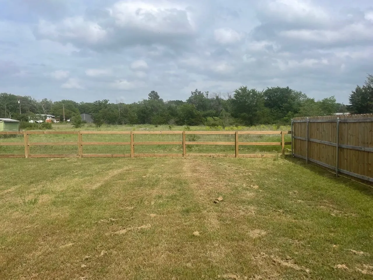 Single Family Residence For Sale in Denton County , 4918 Farris Road, Denton, Texas 76208, 5 Bedroom, 4 Bathroom, Garage spaces, 2,650 Sqft, built in 1960, Price $539,000, mls#21162361, Real Estate Agent in Denton, Homes For Sale in Denton county, Homes For Sale in Denton, Realtor in Denton Texas, Real Estate Brokerage Independent Realty Texas, Luminita Cordes Realtor