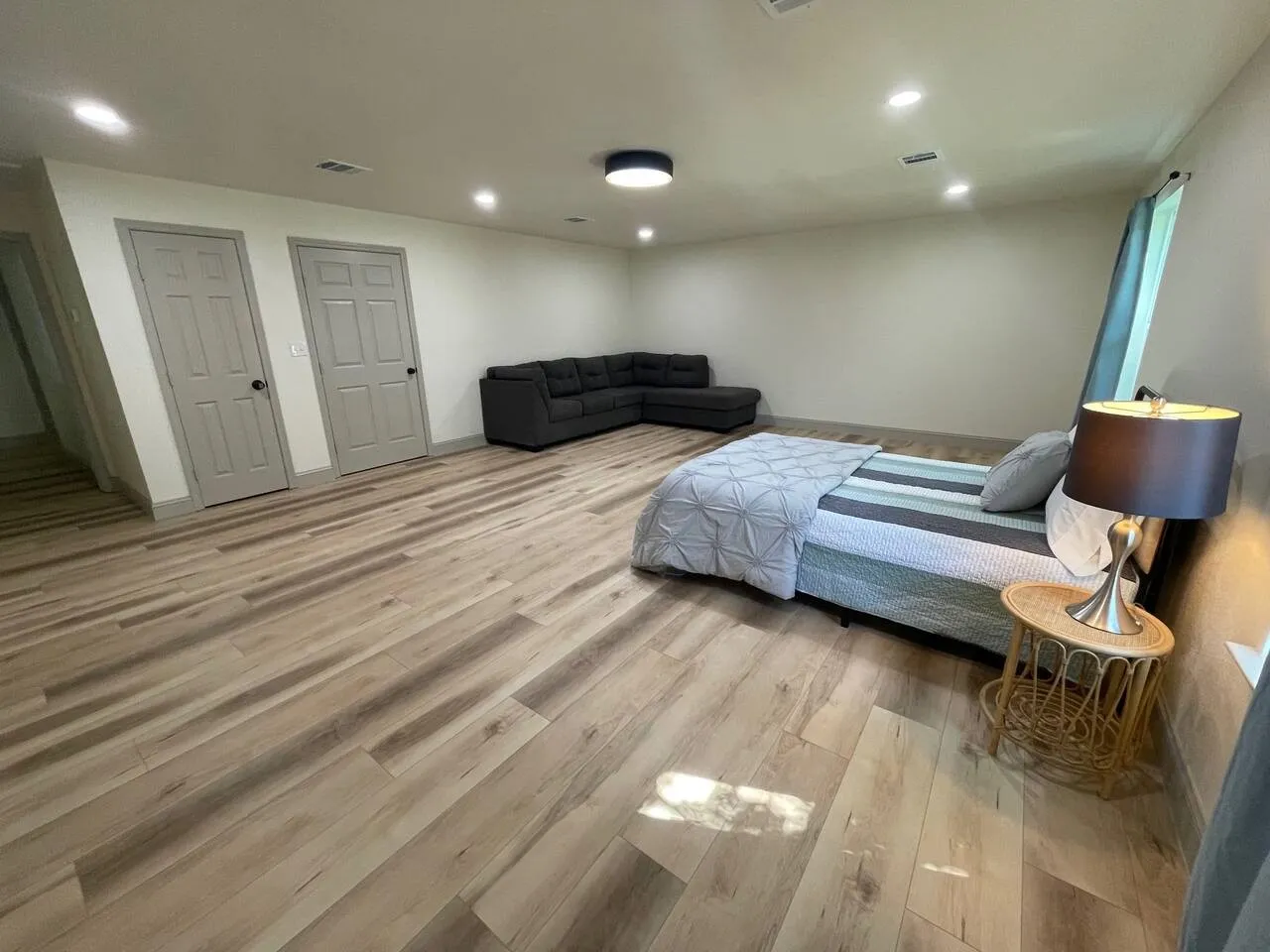 Single Family Residence For Sale in Denton County , 4918 Farris Road, Denton, Texas 76208, 5 Bedroom, 4 Bathroom, Garage spaces, 2,650 Sqft, built in 1960, Price $539,000, mls#21162361, Real Estate Agent in Denton, Homes For Sale in Denton county, Homes For Sale in Denton, Realtor in Denton Texas, Real Estate Brokerage Independent Realty Texas, Luminita Cordes Realtor