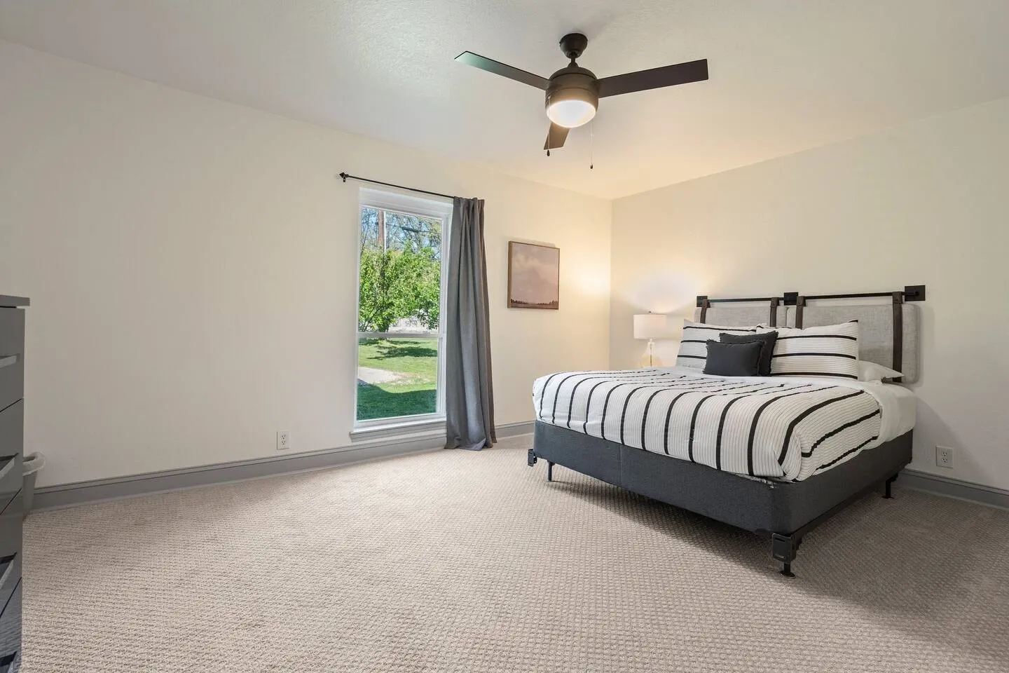 Single Family Residence For Sale in Denton County , 4918 Farris Road, Denton, Texas 76208, 5 Bedroom, 4 Bathroom, Garage spaces, 2,650 Sqft, built in 1960, Price $539,000, mls#21162361, Real Estate Agent in Denton, Homes For Sale in Denton county, Homes For Sale in Denton, Realtor in Denton Texas, Real Estate Brokerage Independent Realty Texas, Luminita Cordes Realtor