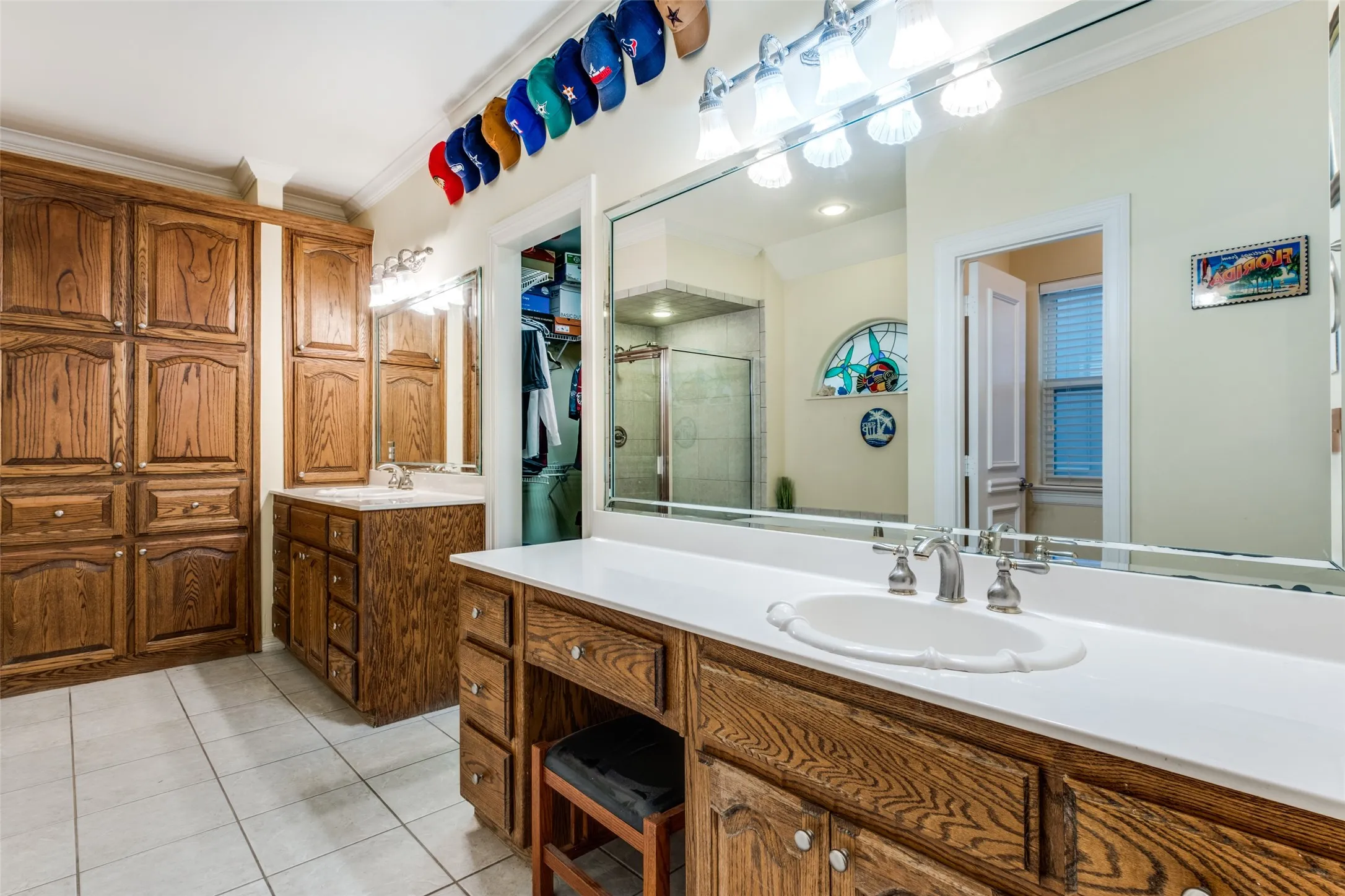 Townhouse For Sale in Dallas County , 4007 Bowser Avenue D, Dallas, Texas 75219, 2 Bedroom, 3 Bathroom, 2 Garage spaces, 1,810 Sqft, built in 2001, Preowned, mls#21158249, Real Estate Agent in Dallas, Homes For Sale in Dallas county, Homes For Sale in Dallas, Realtor in Dallas Texas, Real Estate Brokerage Independent Realty Texas, Luminita Cordes Realtor