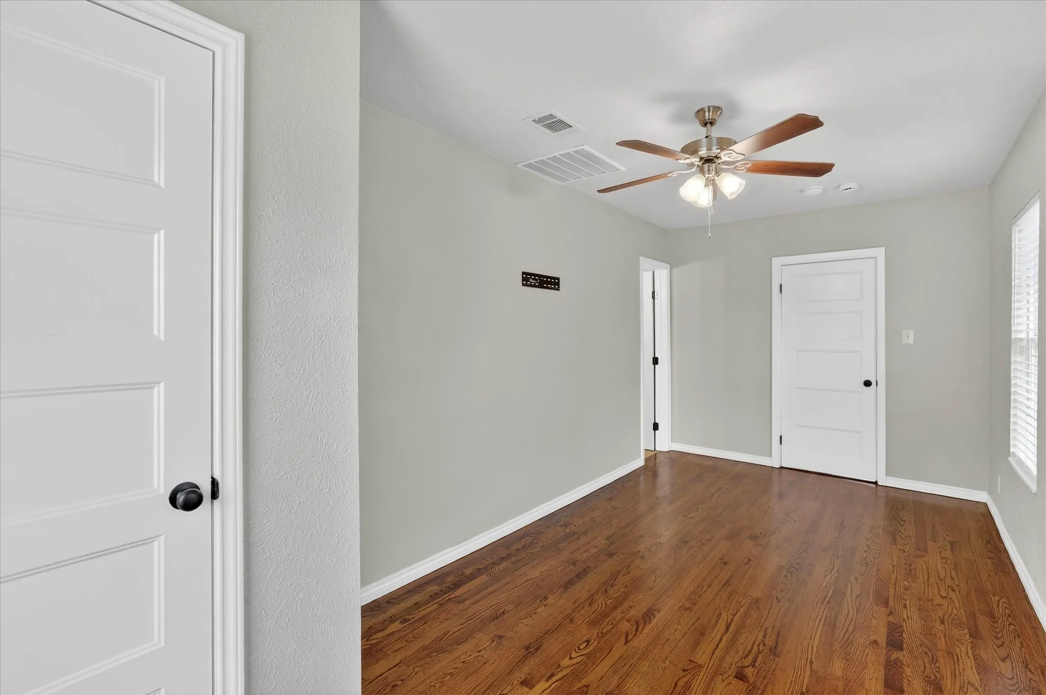 Front bedroom with ensuite bathroom.