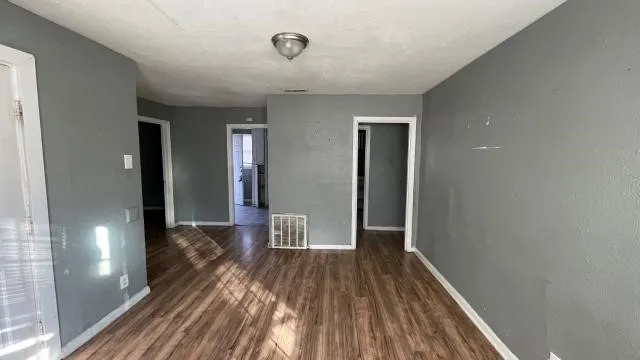 Single Family Residence For Sale in Tarrant County , 3313 Hatcher Street, Fort Worth, Texas 76119, 4 Bedroom, 2 Bathroom, Garage spaces, 1,120 Sqft, built in 1954, mls#21162420, Real Estate Agent in Fort Worth, Homes For Sale in Tarrant county, Homes For Sale in Fort Worth, Realtor in Fort Worth Texas, Real Estate Brokerage Independent Realty Texas, Luminita Cordes Realtor