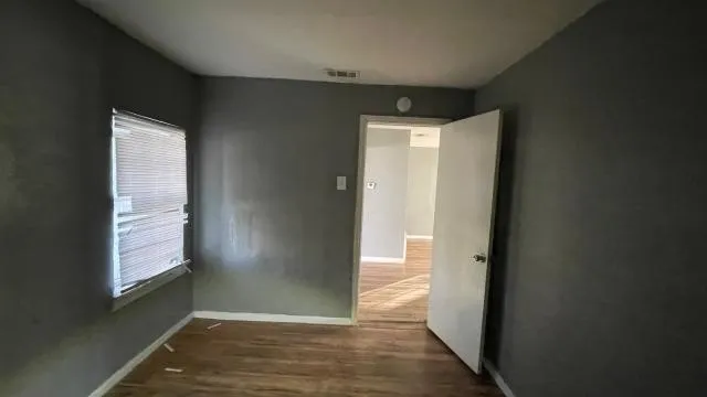 Single Family Residence For Sale in Tarrant County , 3313 Hatcher Street, Fort Worth, Texas 76119, 4 Bedroom, 2 Bathroom, Garage spaces, 1,120 Sqft, built in 1954, mls#21162420, Real Estate Agent in Fort Worth, Homes For Sale in Tarrant county, Homes For Sale in Fort Worth, Realtor in Fort Worth Texas, Real Estate Brokerage Independent Realty Texas, Luminita Cordes Realtor