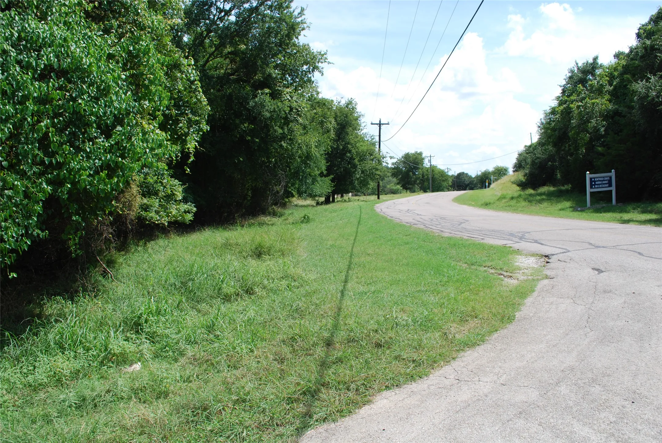 Unimproved Land For Sale in Hill County , 15013 Golf Drive, Whitney, Texas 76692, 0, 0, Garage spaces, 0 Sqft, built in 0, Price $10,000, mls#21161108, Real Estate Agent in Whitney, Homes For Sale in Hill county, Homes For Sale in Whitney, Realtor in Whitney Texas, Real Estate Brokerage Independent Realty Texas, Luminita Cordes Realtor