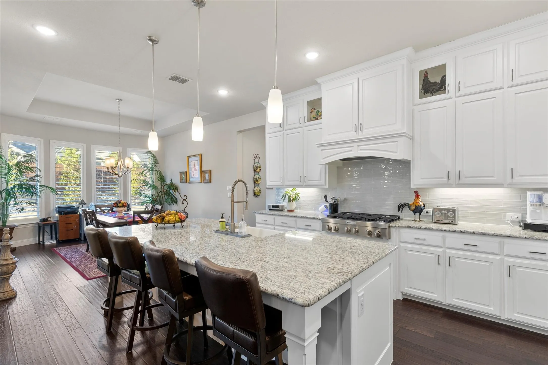 Single Family Residence For Sale in Collin County , 1870 Star Trace Parkway, Prosper, Texas 75078, 5 Bedroom, 5 Bathroom, 3 Garage spaces, 4,636 Sqft, built in 2020, Preowned, Price $1,395,000, mls#21152056, Real Estate Agent in Prosper, Homes For Sale in Collin county, Homes For Sale in Prosper, Realtor in Prosper Texas, Real Estate Brokerage Independent Realty Texas, Luminita Cordes Realtor