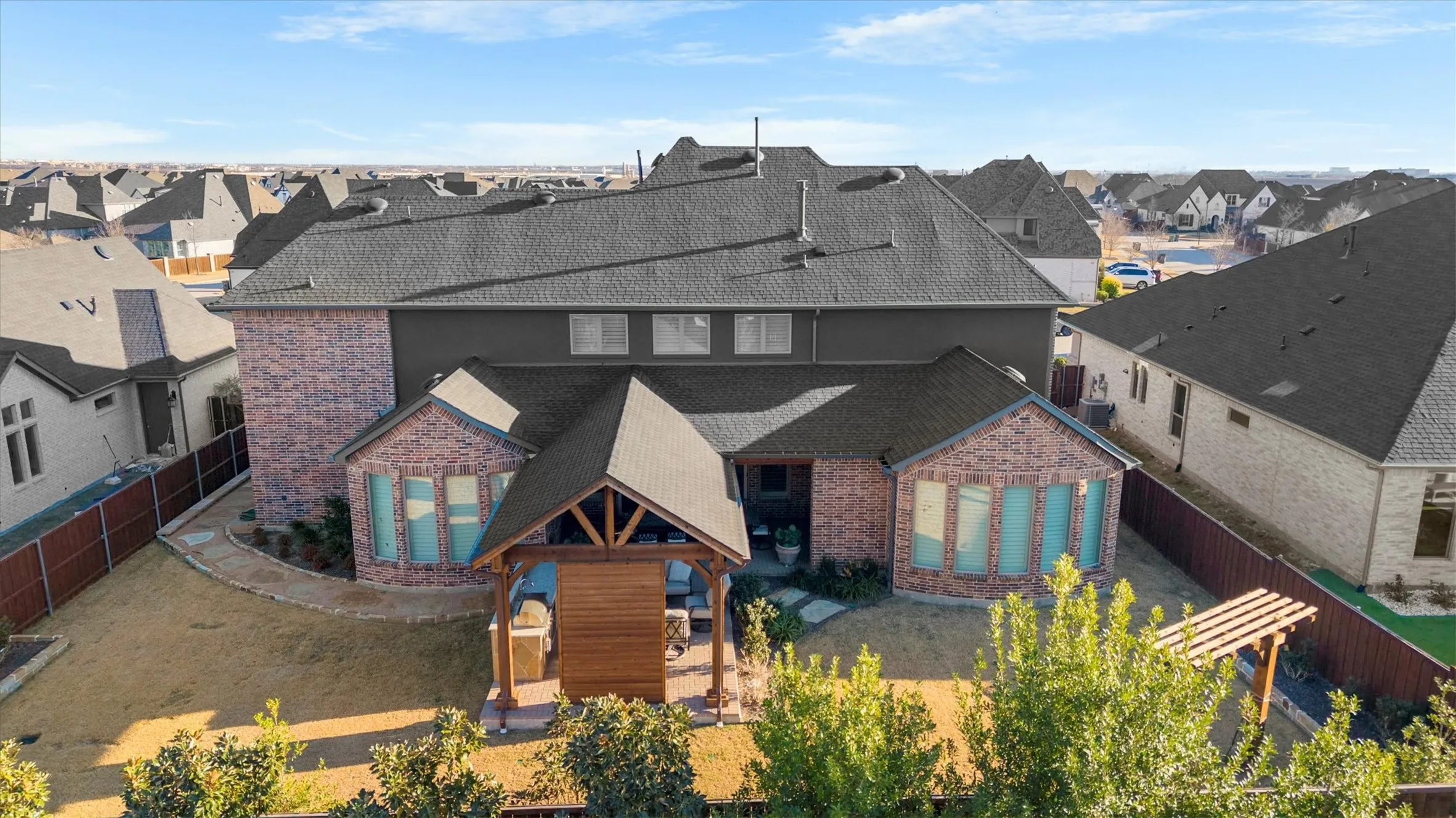 Single Family Residence For Sale in Collin County , 1870 Star Trace Parkway, Prosper, Texas 75078, 5 Bedroom, 5 Bathroom, 3 Garage spaces, 4,636 Sqft, built in 2020, Preowned, Price $1,395,000, mls#21152056, Real Estate Agent in Prosper, Homes For Sale in Collin county, Homes For Sale in Prosper, Realtor in Prosper Texas, Real Estate Brokerage Independent Realty Texas, Luminita Cordes Realtor