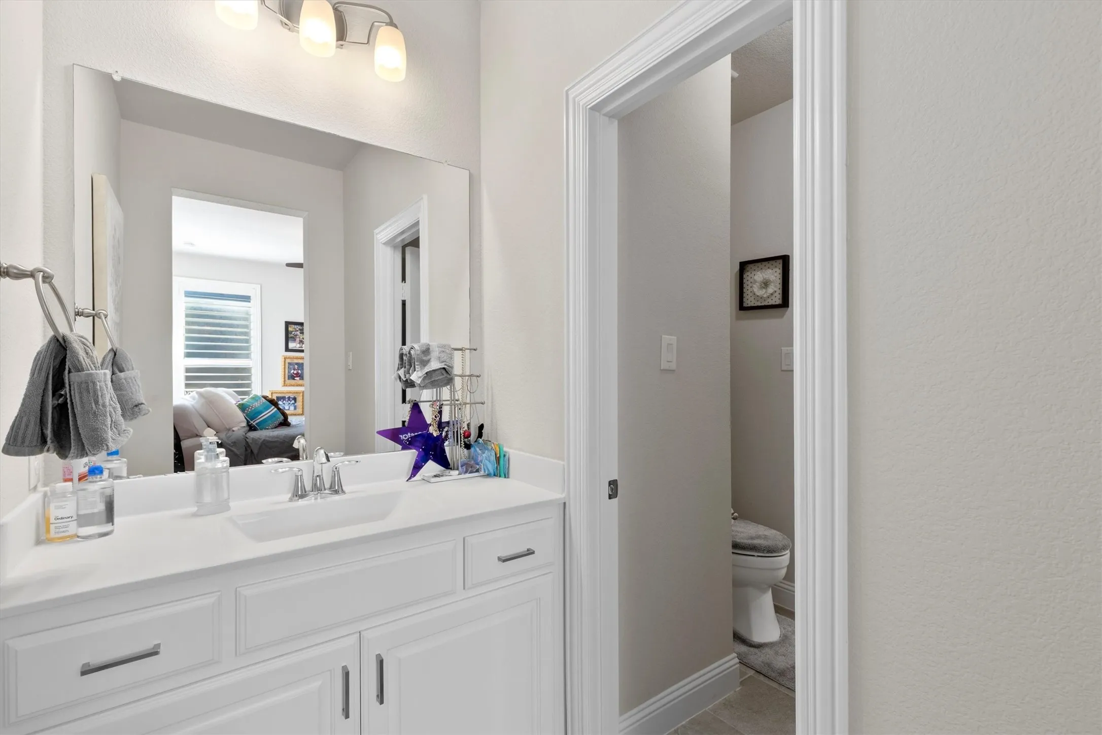Single Family Residence For Sale in Collin County , 1870 Star Trace Parkway, Prosper, Texas 75078, 5 Bedroom, 5 Bathroom, 3 Garage spaces, 4,636 Sqft, built in 2020, Preowned, Price $1,395,000, mls#21152056, Real Estate Agent in Prosper, Homes For Sale in Collin county, Homes For Sale in Prosper, Realtor in Prosper Texas, Real Estate Brokerage Independent Realty Texas, Luminita Cordes Realtor