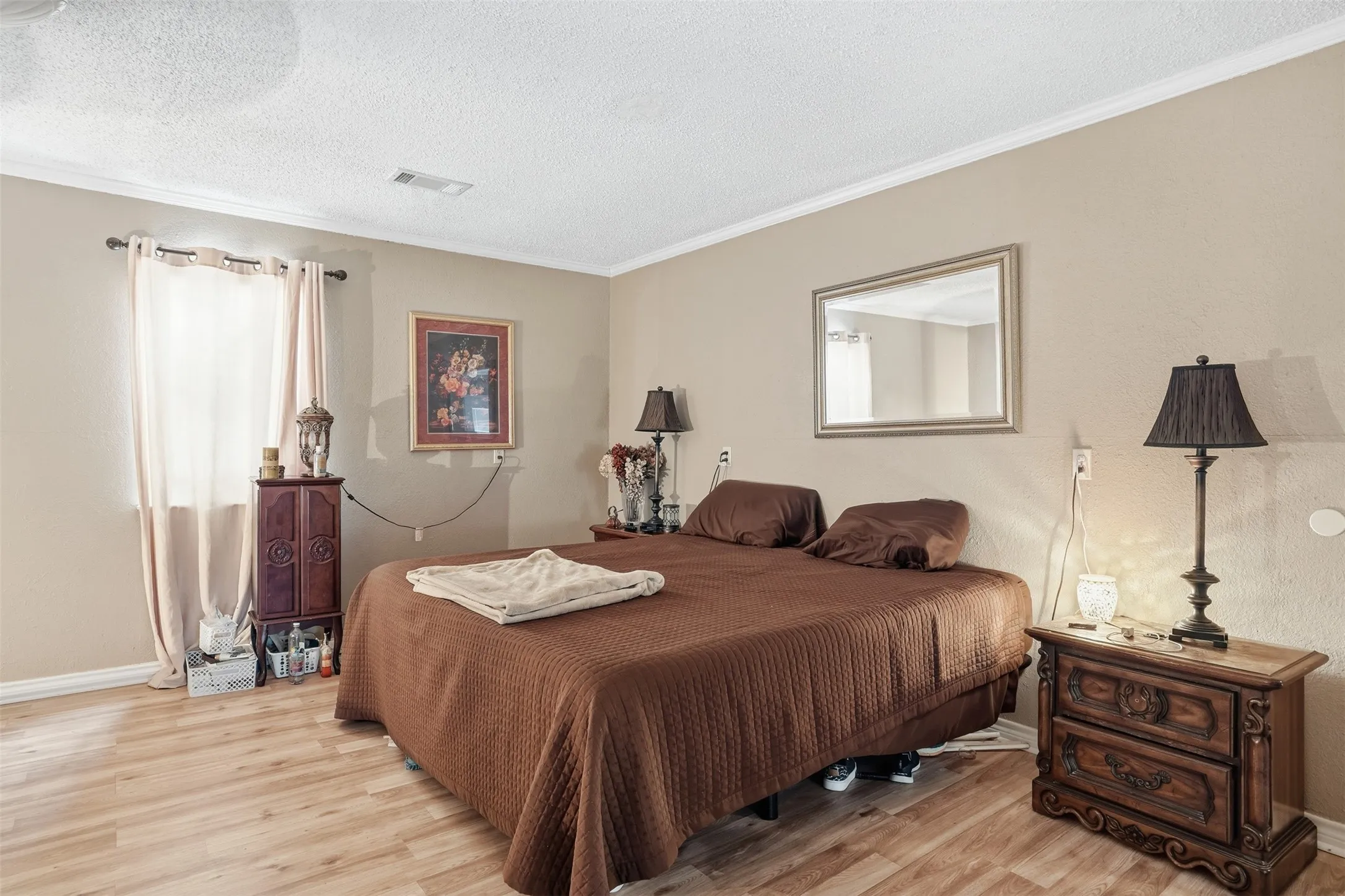 Single Family Residence For Sale in Hunt County , 2411 Fm 1564 W, Caddo Mills, Texas 75135, 3 Bedroom, 3 Bathroom, Garage spaces, 3,101 Sqft, built in 1998, Preowned, mls#21161048, Real Estate Agent in Caddo Mills, Homes For Sale in Hunt county, Homes For Sale in Caddo Mills, Realtor in Caddo Mills Texas, Real Estate Brokerage Independent Realty Texas, Luminita Cordes Realtor