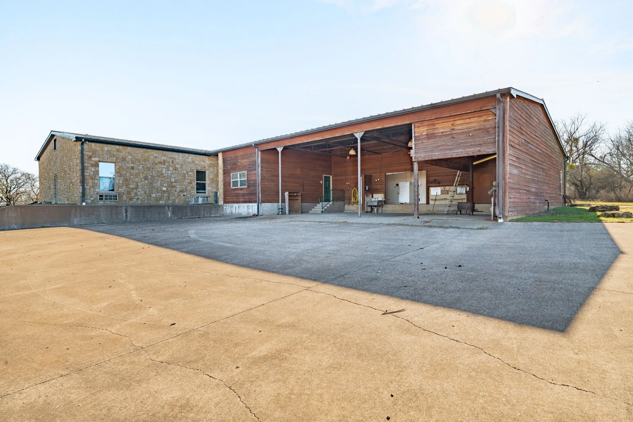 Farm For Sale in Erath County , TBD MOWAY Court, Mingus, Texas 76463, 10 Bedrooms, 12 Bathrooms, Garage spaces, 9,642 Sqft, built in 2005, Preowned, Price $2,195,000, mls#21162526, Real Estate Agent in Mingus, Homes For Sale in Erath county, Homes For Sale in Mingus, Realtor in Mingus Texas, Real Estate Brokerage Independent Realty Texas, Luminita Cordes Realtor