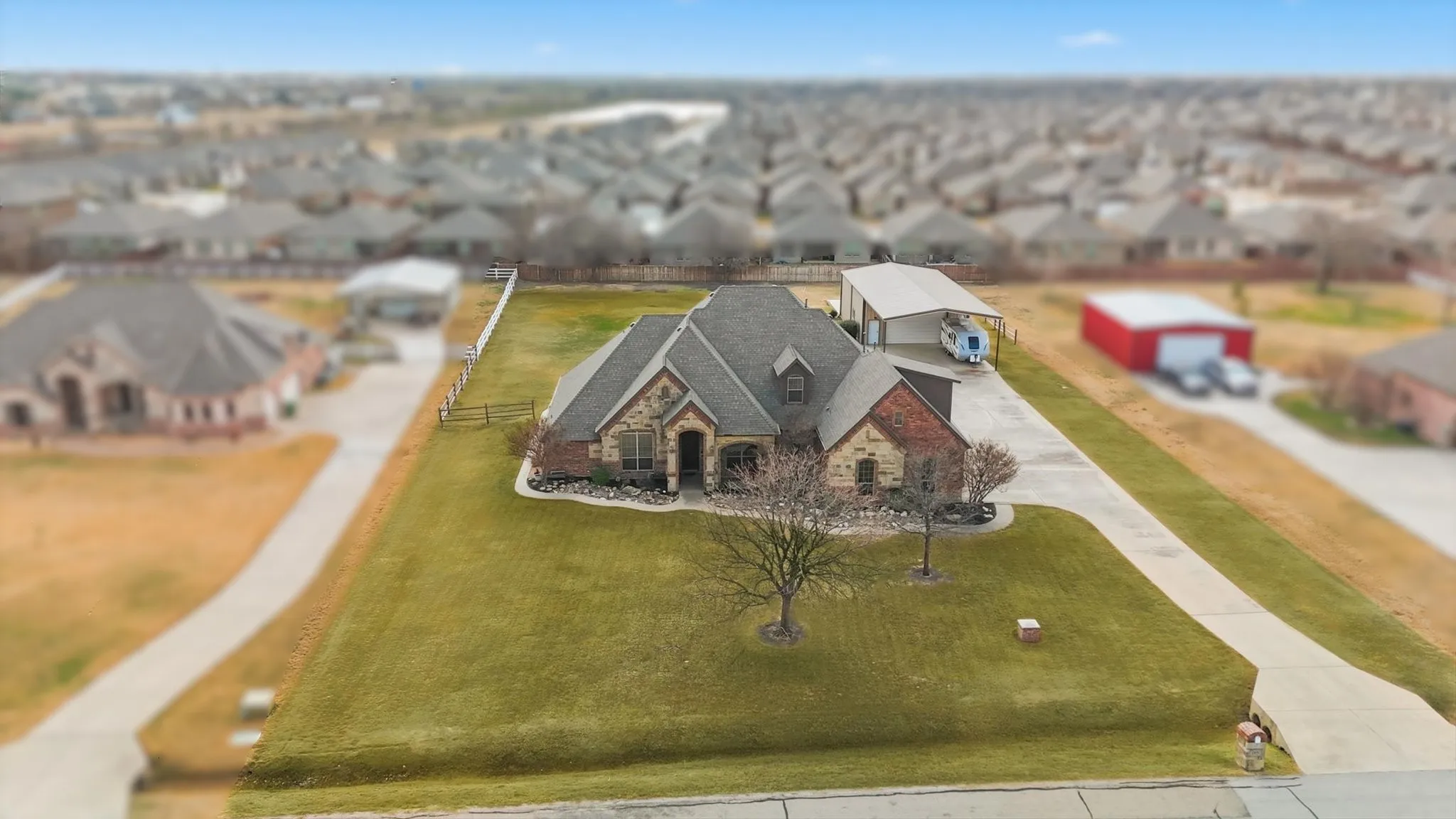 Single Family Residence For Sale in Tarrant County , 209 Lonesome Prairie Trail, Haslet, Texas 76052, 5 Bedroom, 4 Bathroom, 6 Garage spaces, 3,739 Sqft, built in 2005, mls#21162733, Real Estate Agent in Haslet, Homes For Sale in Tarrant county, Homes For Sale in Haslet, Realtor in Haslet Texas, Real Estate Brokerage Independent Realty Texas, Luminita Cordes Realtor