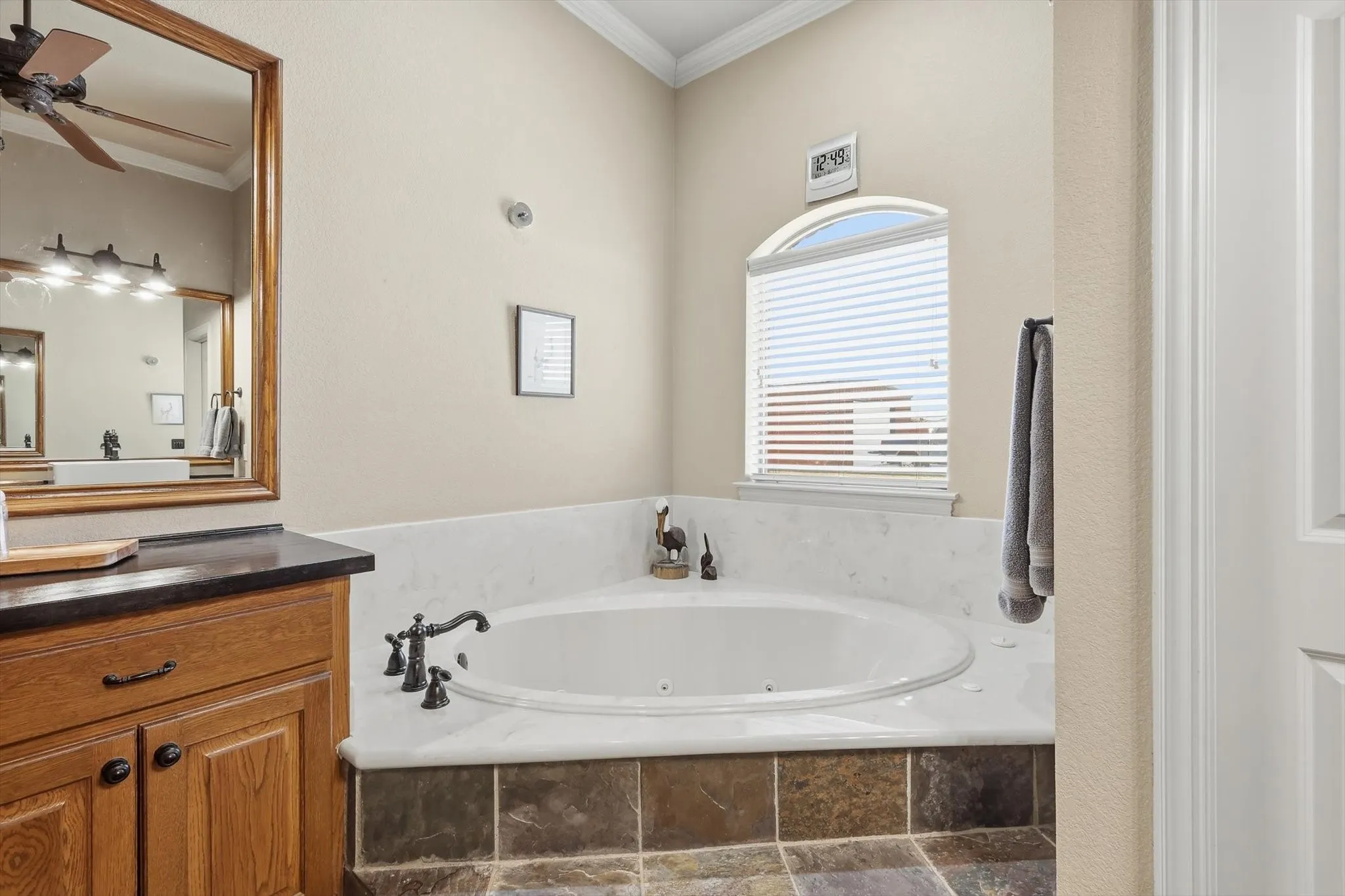 Single Family Residence For Sale in Tarrant County , 209 Lonesome Prairie Trail, Haslet, Texas 76052, 5 Bedroom, 4 Bathroom, 6 Garage spaces, 3,739 Sqft, built in 2005, mls#21162733, Real Estate Agent in Haslet, Homes For Sale in Tarrant county, Homes For Sale in Haslet, Realtor in Haslet Texas, Real Estate Brokerage Independent Realty Texas, Luminita Cordes Realtor
