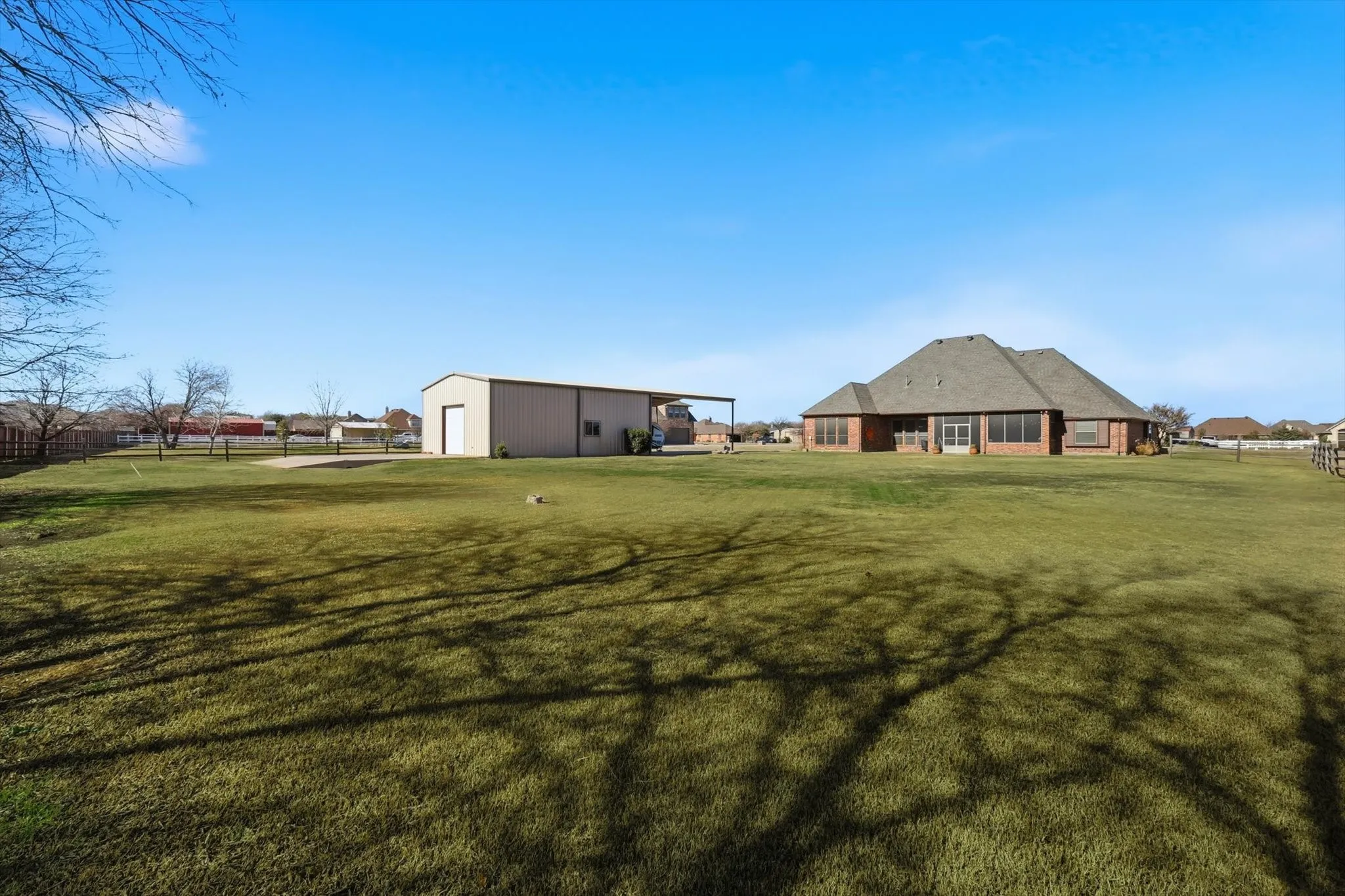 Single Family Residence For Sale in Tarrant County , 209 Lonesome Prairie Trail, Haslet, Texas 76052, 5 Bedroom, 4 Bathroom, 6 Garage spaces, 3,739 Sqft, built in 2005, mls#21162733, Real Estate Agent in Haslet, Homes For Sale in Tarrant county, Homes For Sale in Haslet, Realtor in Haslet Texas, Real Estate Brokerage Independent Realty Texas, Luminita Cordes Realtor