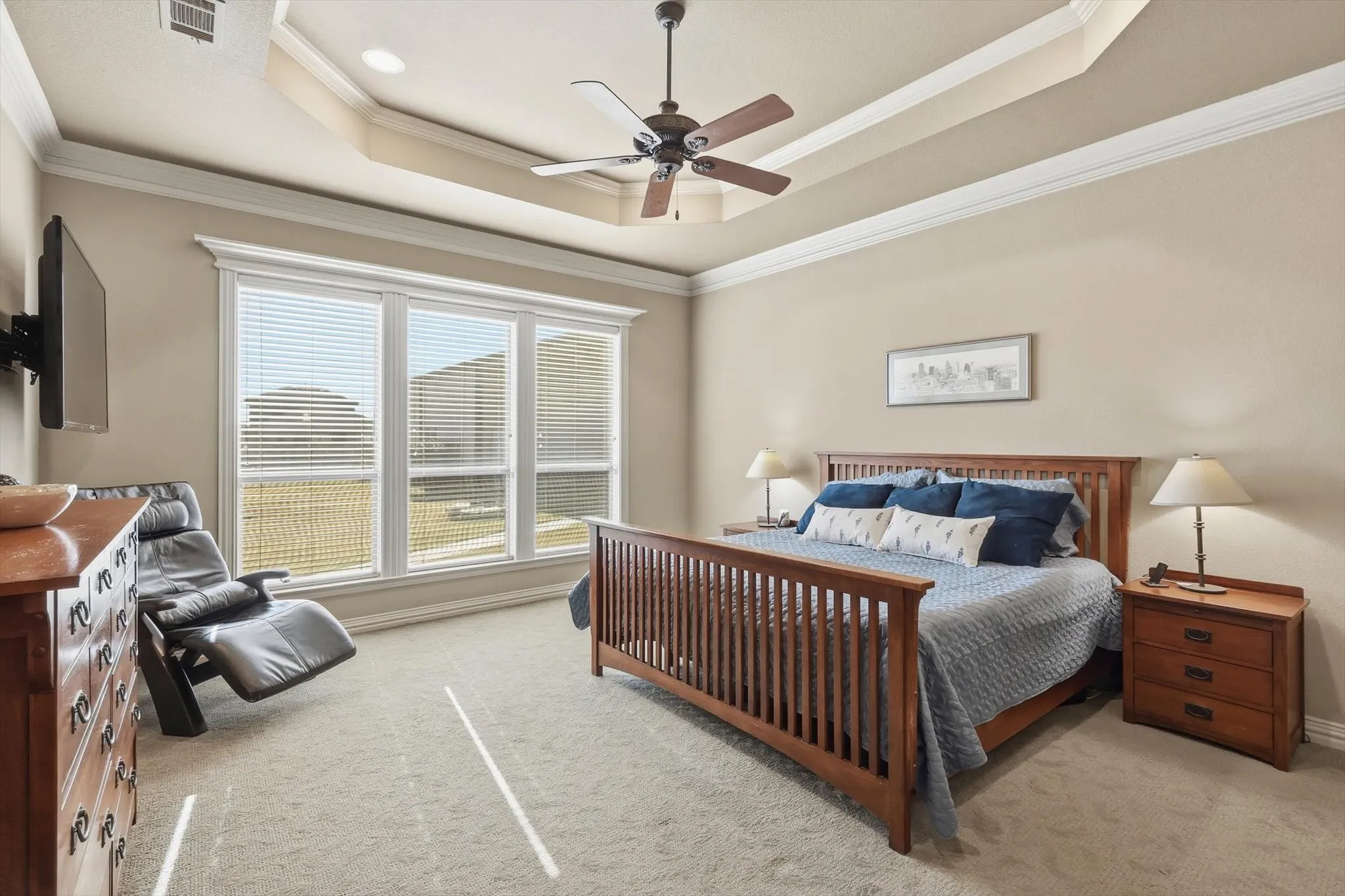 Single Family Residence For Sale in Tarrant County , 209 Lonesome Prairie Trail, Haslet, Texas 76052, 5 Bedroom, 4 Bathroom, 6 Garage spaces, 3,739 Sqft, built in 2005, mls#21162733, Real Estate Agent in Haslet, Homes For Sale in Tarrant county, Homes For Sale in Haslet, Realtor in Haslet Texas, Real Estate Brokerage Independent Realty Texas, Luminita Cordes Realtor