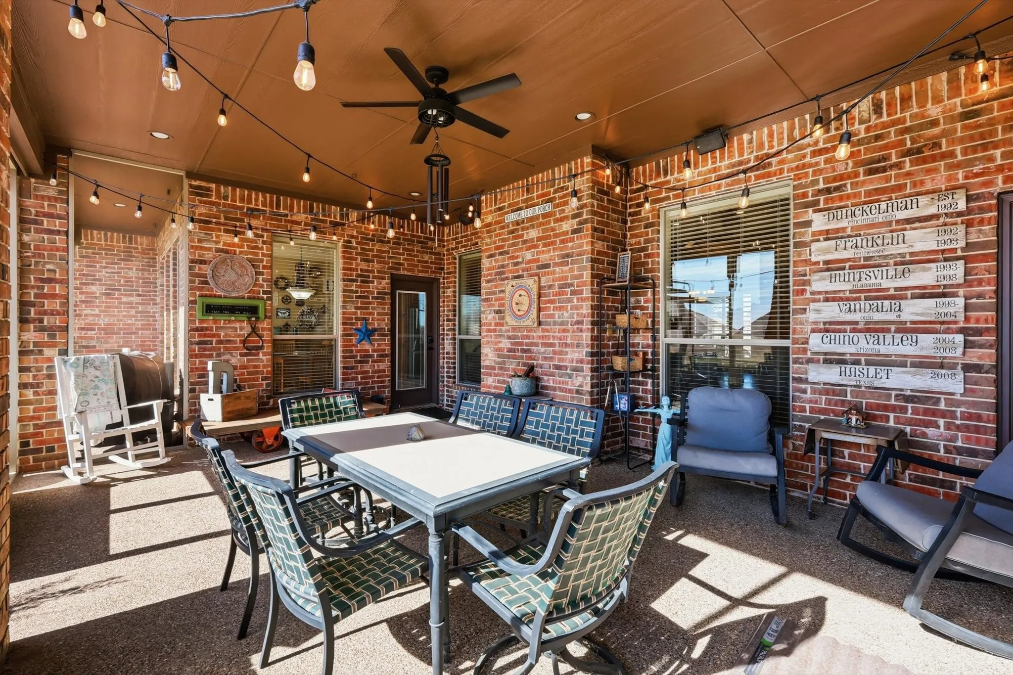 Single Family Residence For Sale in Tarrant County , 209 Lonesome Prairie Trail, Haslet, Texas 76052, 5 Bedroom, 4 Bathroom, 6 Garage spaces, 3,739 Sqft, built in 2005, mls#21162733, Real Estate Agent in Haslet, Homes For Sale in Tarrant county, Homes For Sale in Haslet, Realtor in Haslet Texas, Real Estate Brokerage Independent Realty Texas, Luminita Cordes Realtor