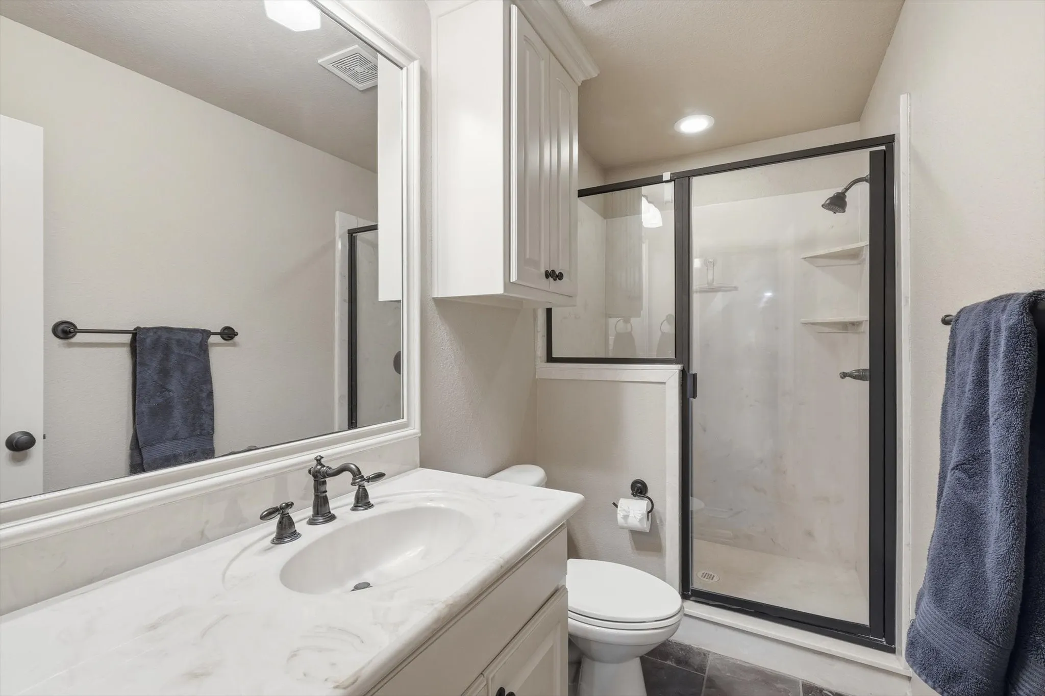Single Family Residence For Sale in Tarrant County , 209 Lonesome Prairie Trail, Haslet, Texas 76052, 5 Bedroom, 4 Bathroom, 6 Garage spaces, 3,739 Sqft, built in 2005, mls#21162733, Real Estate Agent in Haslet, Homes For Sale in Tarrant county, Homes For Sale in Haslet, Realtor in Haslet Texas, Real Estate Brokerage Independent Realty Texas, Luminita Cordes Realtor
