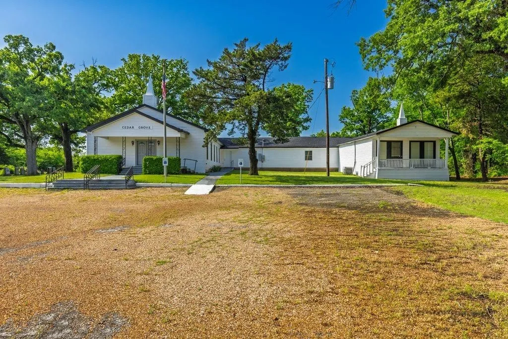 Business For Sale in Hunt County , 919 County Road 2178, Greenville, Texas 75402, 0, 0, Garage spaces, 0 Sqft, built in 1996, Preowned, Price $650,000, mls#21162779, Real Estate Agent in Greenville, Homes For Sale in Hunt county, Homes For Sale in Greenville, Realtor in Greenville Texas, Real Estate Brokerage Independent Realty Texas, Luminita Cordes Realtor