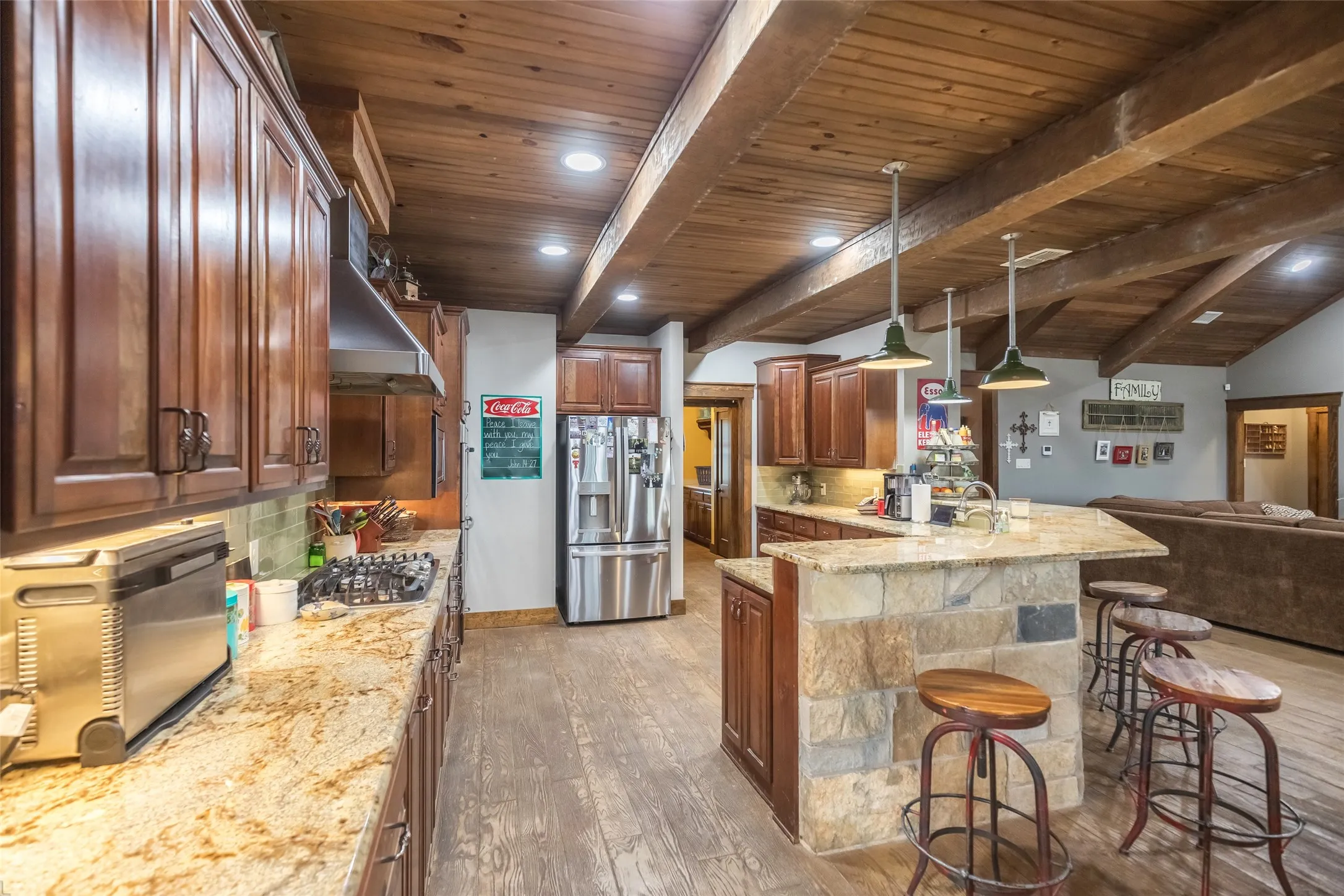 Single Family Residence For Sale in Taylor County , 1342 Fm-382, Ovalo, Texas 79541, 4 Bedroom, 3 Bathroom, Garage spaces, 3,178 Sqft, built in 2016, Preowned, mls#21162809, Real Estate Agent in Ovalo, Homes For Sale in Taylor county, Homes For Sale in Ovalo, Realtor in Ovalo Texas, Real Estate Brokerage Independent Realty Texas, Luminita Cordes Realtor