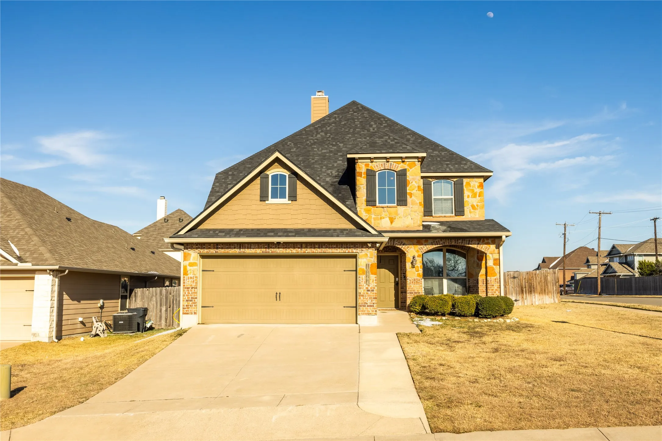 Single Family Residence For Sale in Mc Lennan County , 10864 Aurora, Waco, Texas 76708, 4 Bedrooms, 3 Bathrooms, 2 Garage spaces, 2,351 Sqft, built in 2014, Price $364,990, mls#21162844, Real Estate Agent in Waco, Homes For Sale in Mc Lennan county, Homes For Sale in Waco, Realtor in Waco Texas, Real Estate Brokerage Independent Realty Texas, Luminita Cordes Realtor