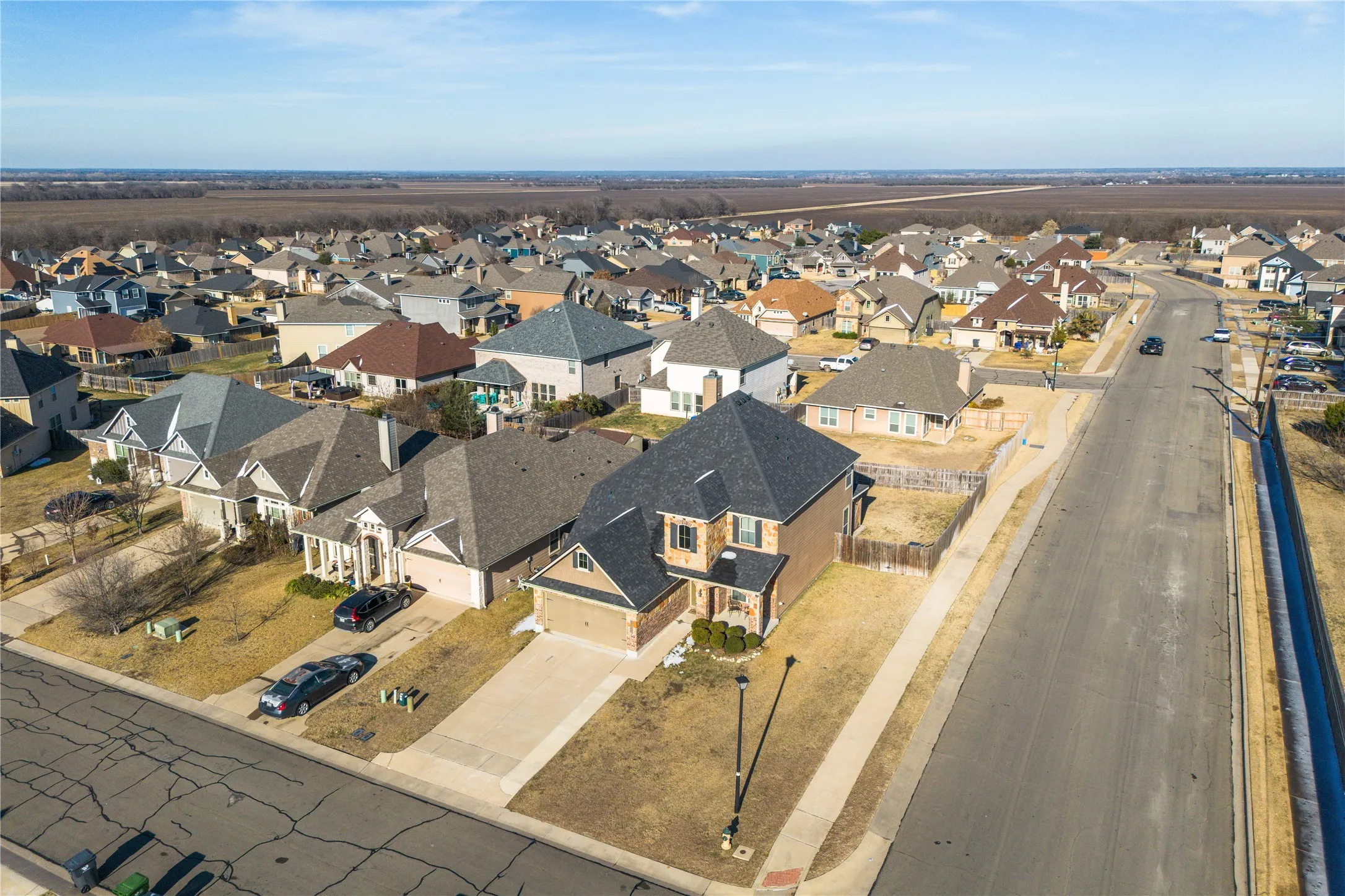 Single Family Residence For Sale in Mc Lennan County , 10864 Aurora, Waco, Texas 76708, 4 Bedrooms, 3 Bathrooms, 2 Garage spaces, 2,351 Sqft, built in 2014, Price $364,990, mls#21162844, Real Estate Agent in Waco, Homes For Sale in Mc Lennan county, Homes For Sale in Waco, Realtor in Waco Texas, Real Estate Brokerage Independent Realty Texas, Luminita Cordes Realtor