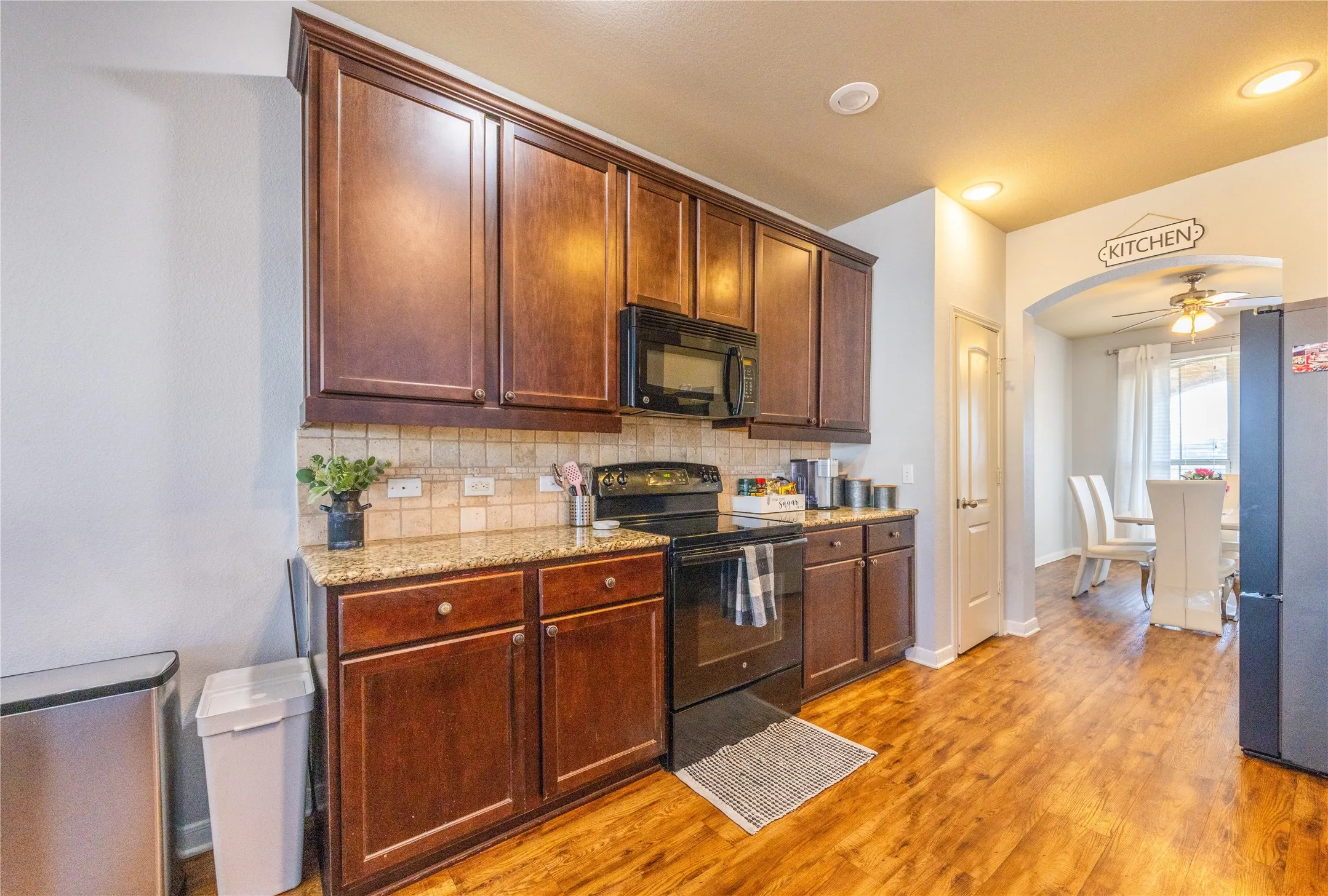 Single Family Residence For Sale in Mc Lennan County , 10864 Aurora, Waco, Texas 76708, 4 Bedrooms, 3 Bathrooms, 2 Garage spaces, 2,351 Sqft, built in 2014, Price $364,990, mls#21162844, Real Estate Agent in Waco, Homes For Sale in Mc Lennan county, Homes For Sale in Waco, Realtor in Waco Texas, Real Estate Brokerage Independent Realty Texas, Luminita Cordes Realtor