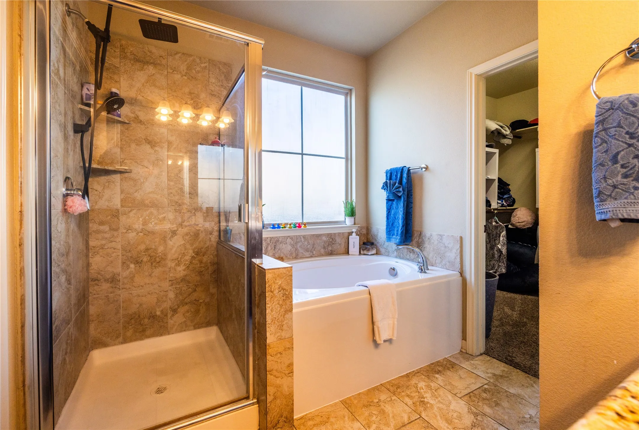 Single Family Residence For Sale in Mc Lennan County , 10864 Aurora, Waco, Texas 76708, 4 Bedrooms, 3 Bathrooms, 2 Garage spaces, 2,351 Sqft, built in 2014, Price $364,990, mls#21162844, Real Estate Agent in Waco, Homes For Sale in Mc Lennan county, Homes For Sale in Waco, Realtor in Waco Texas, Real Estate Brokerage Independent Realty Texas, Luminita Cordes Realtor