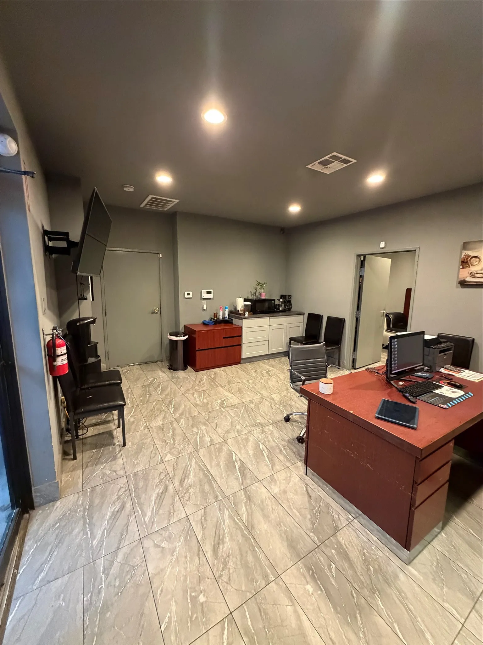 Industrial For Sale in Dallas County , 11252 Goodnight Lane, Dallas, Texas 75229, 0, 0, Garage spaces, 0 Sqft, built in 1983, Preowned, mls#21162363, Real Estate Agent in Dallas, Homes For Sale in Dallas county, Homes For Sale in Dallas, Realtor in Dallas Texas, Real Estate Brokerage Independent Realty Texas, Luminita Cordes Realtor