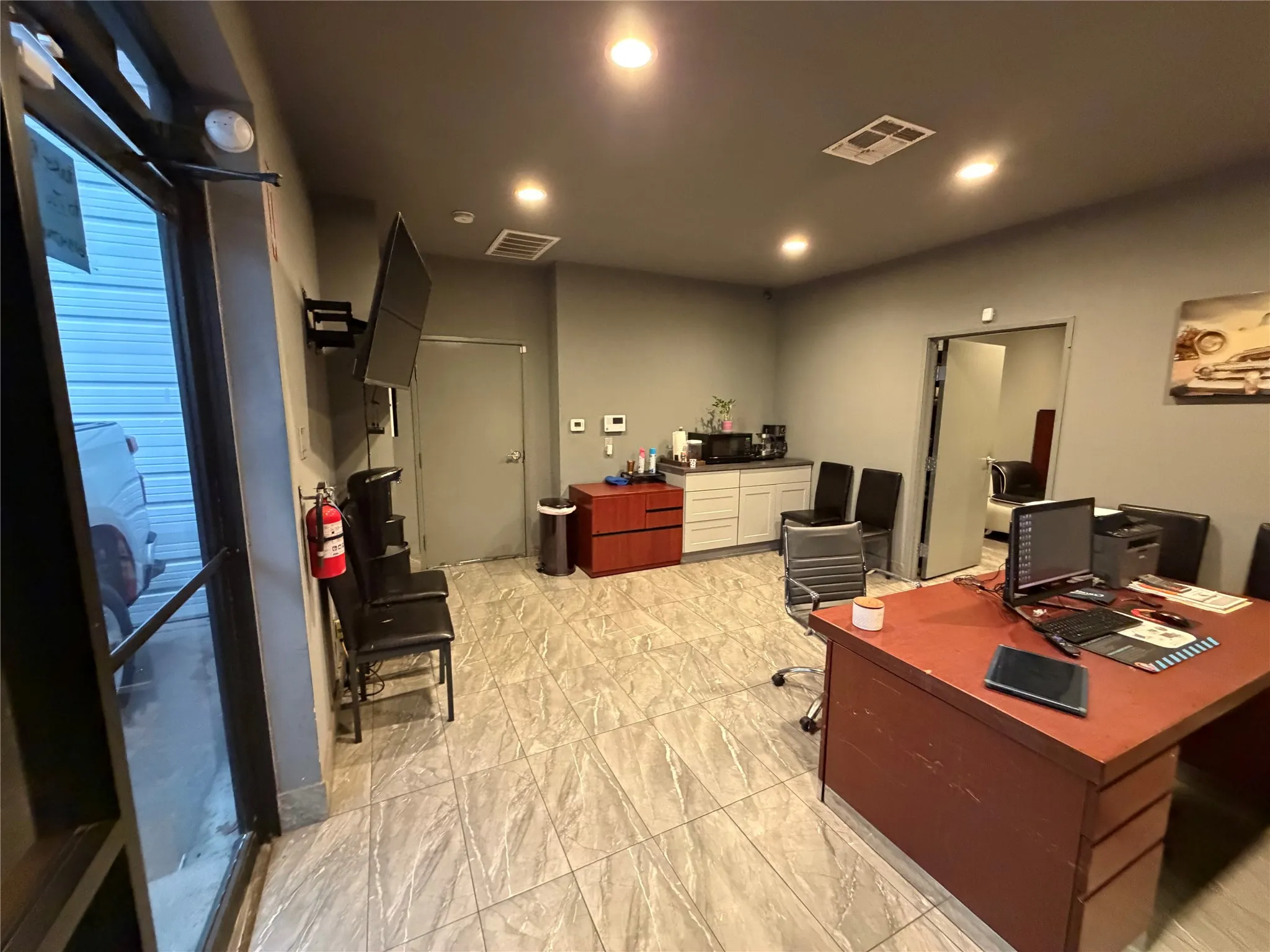 Industrial For Sale in Dallas County , 11252 Goodnight Lane, Dallas, Texas 75229, 0, 0, Garage spaces, 0 Sqft, built in 1983, Preowned, mls#21162363, Real Estate Agent in Dallas, Homes For Sale in Dallas county, Homes For Sale in Dallas, Realtor in Dallas Texas, Real Estate Brokerage Independent Realty Texas, Luminita Cordes Realtor