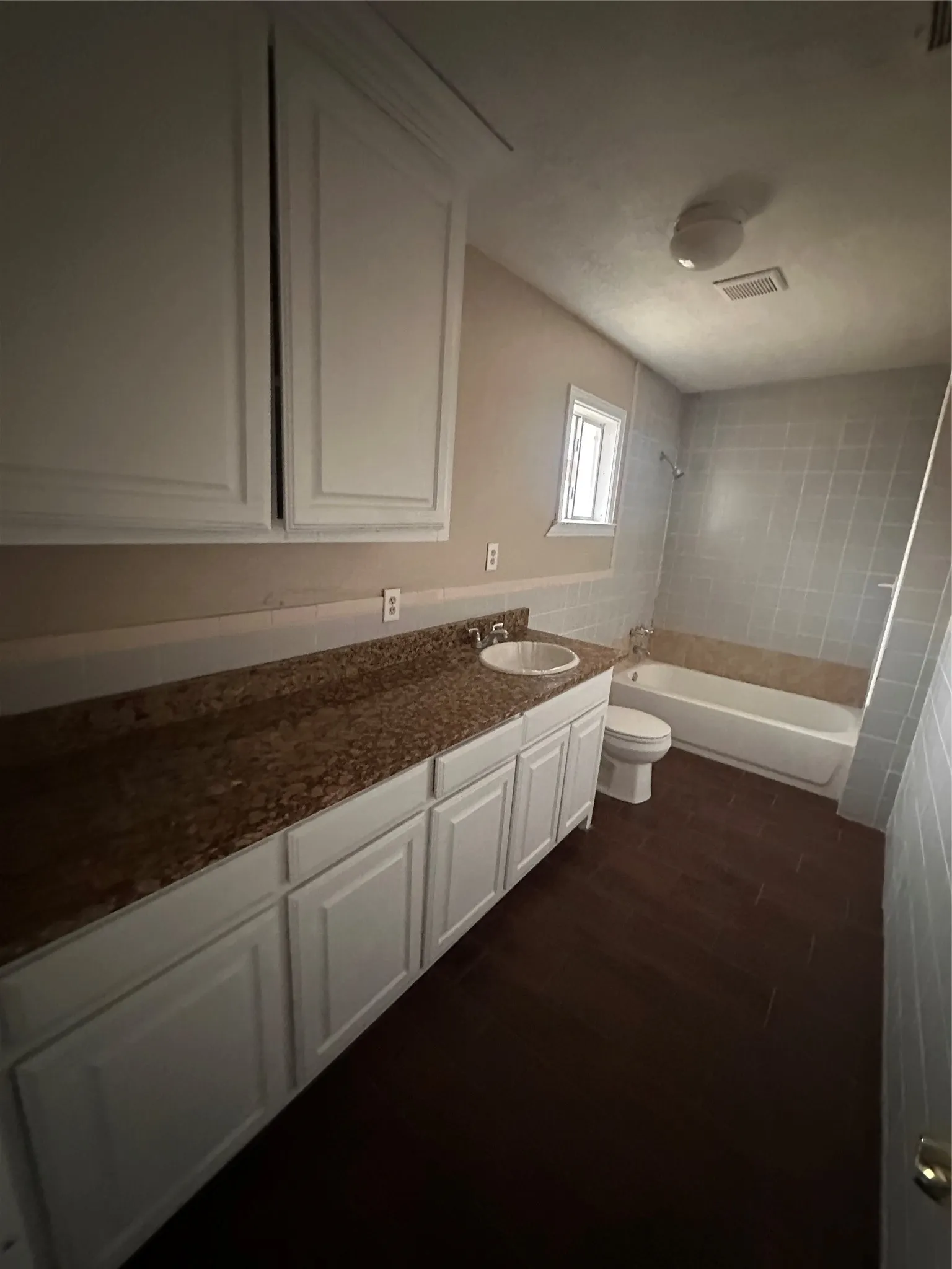 Single Family Residence For Rent in Collin County , 1208 Hall Street, Mc Kinney, Texas 75069, 3 Bedroom, 2 Bathroom, Garage spaces, 1,510 Sqft, built in 1930, Preowned, mls#21162311, Real Estate Agent in Mc Kinney, Homes For Rent in Collin county, Homes For Rent in Mc Kinney, Realtor in Mc Kinney Texas, Real Estate Brokerage Independent Realty Texas, Luminita Cordes Realtor