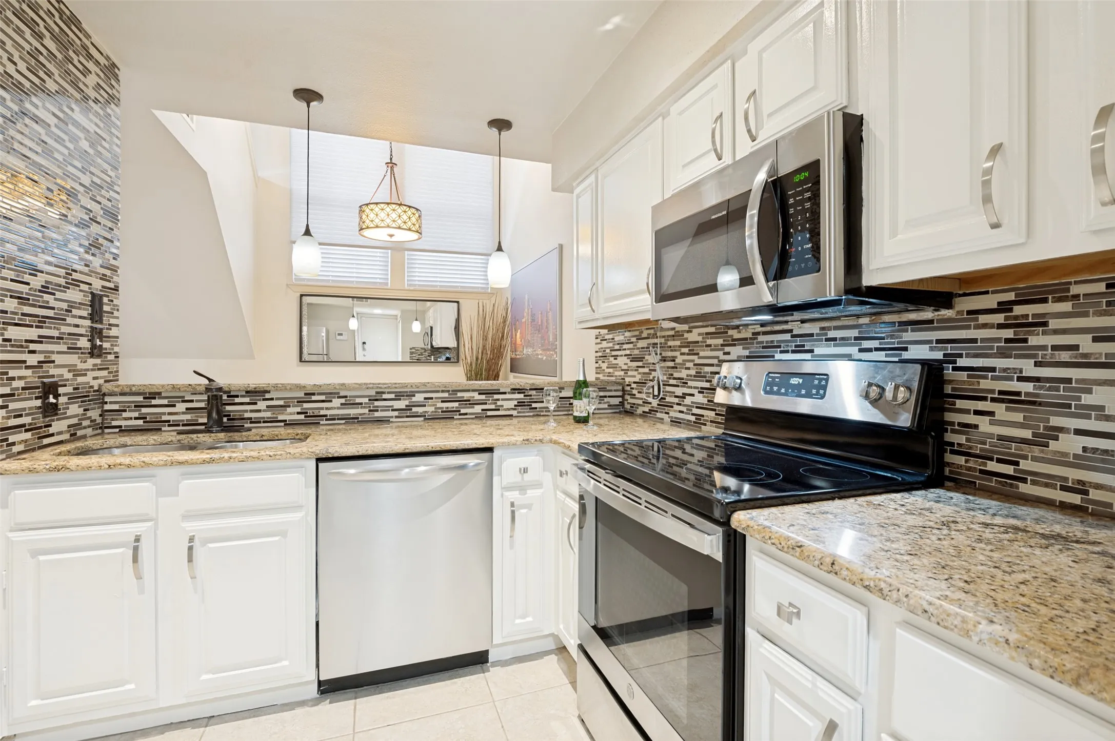 Condominium For Sale in Collin County , 18240 Midway Road 1704, Dallas, Texas 75287, 2 Bedroom, 3 Bathroom, Garage spaces, 1,032 Sqft, built in 1982, mls#21162886, Real Estate Agent in Dallas, Homes For Sale in Collin county, Homes For Sale in Dallas, Realtor in Dallas Texas, Real Estate Brokerage Independent Realty Texas, Luminita Cordes Realtor